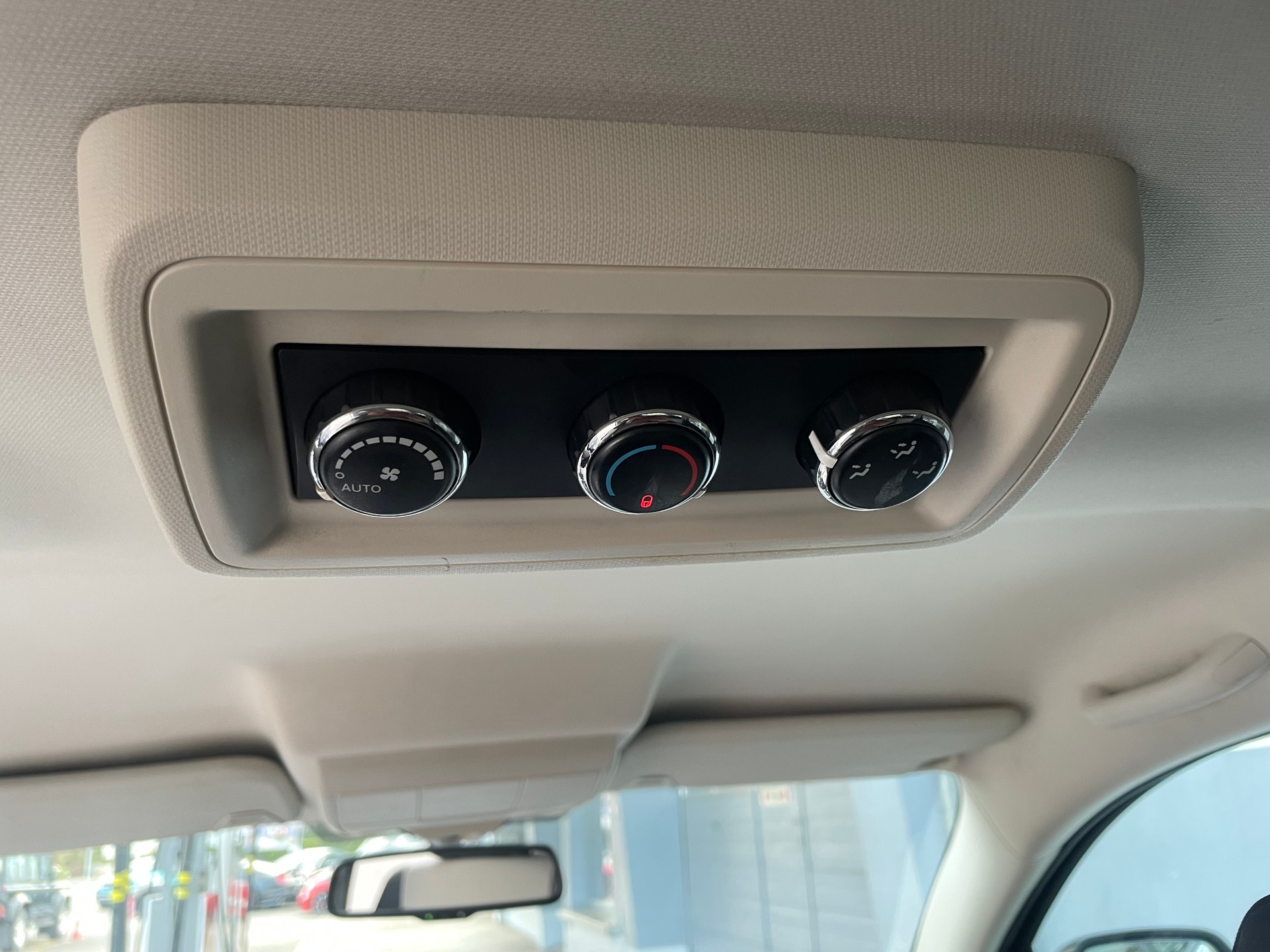DODGE Journey 2.7 V6 E85 SXT Automatic-image-9