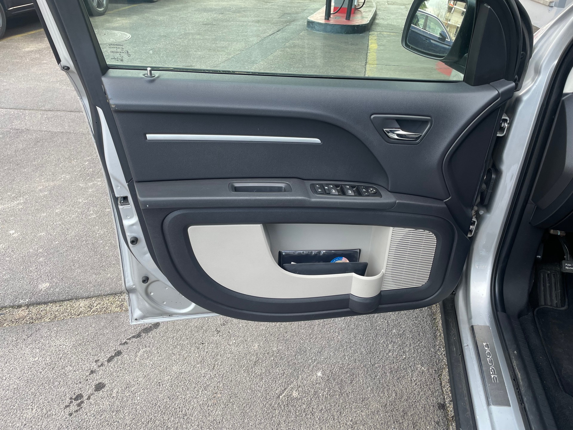 DODGE Journey 2.7 V6 E85 SXT Automatic-image-6