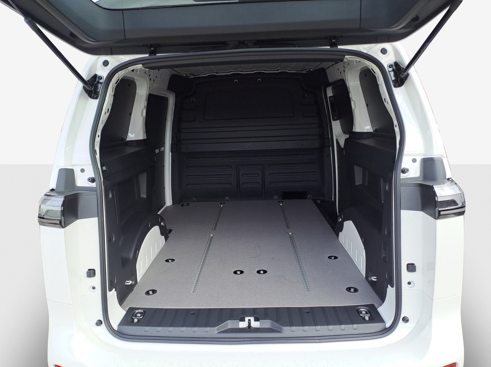 VW ID. Buzz Cargo Pure-image-12