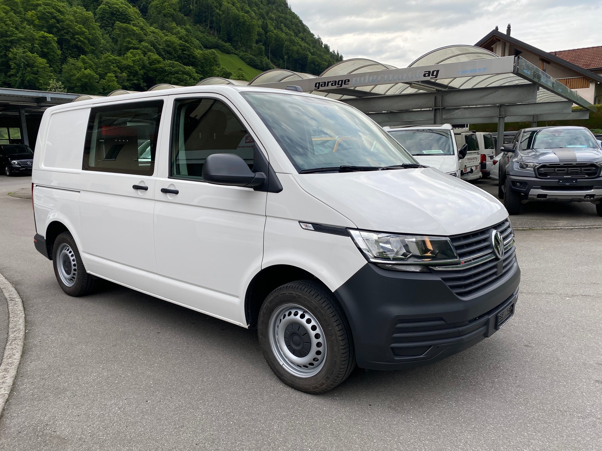 VW T6.1 2.0 TDI 4Motion DSG-image-14