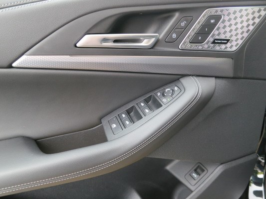BMW 223d AT xDr M Sport DKG-image-9