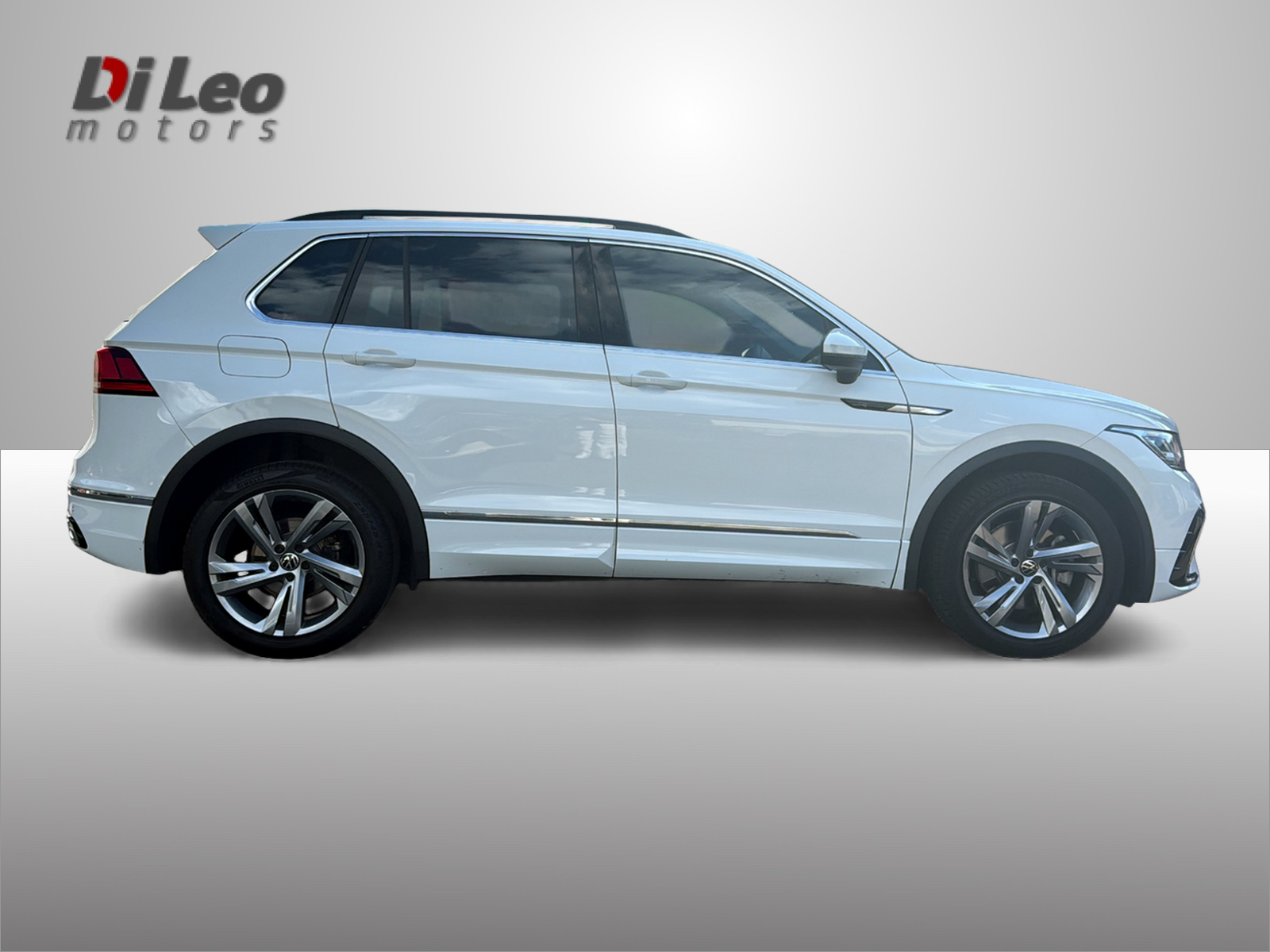 VW Tiguan 2.0TSI R-Line 4Motion DSG-image-3