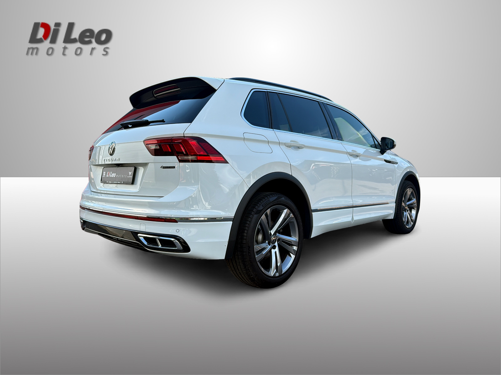 VW Tiguan 2.0TSI R-Line 4Motion DSG-image-4