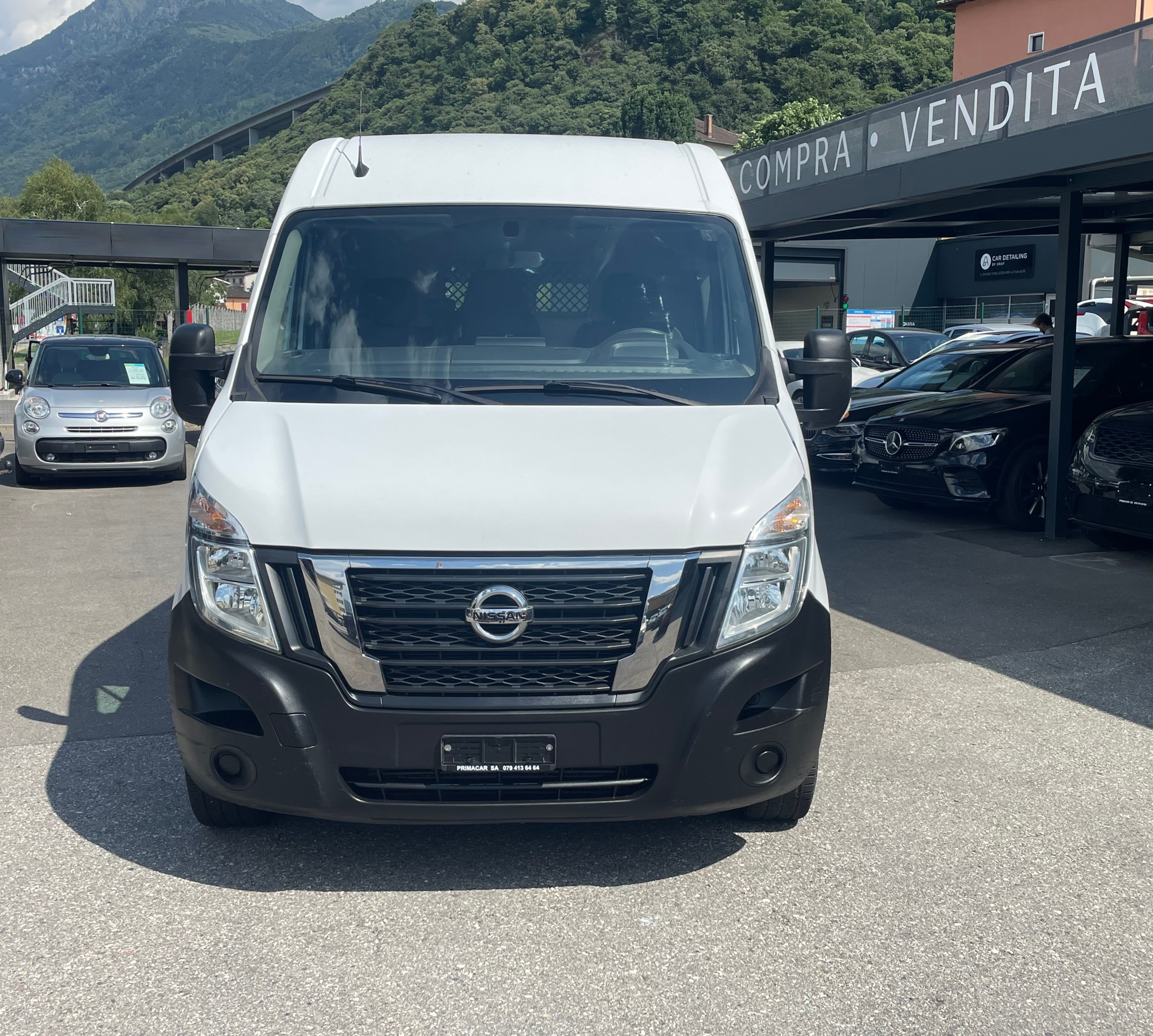 Car photo