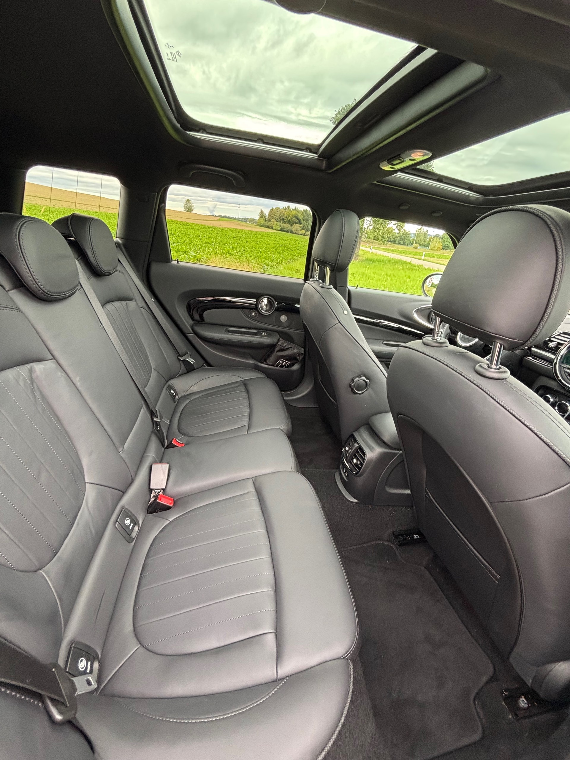 MINI Clubman Cooper S ALL4 Steptronic-image-10