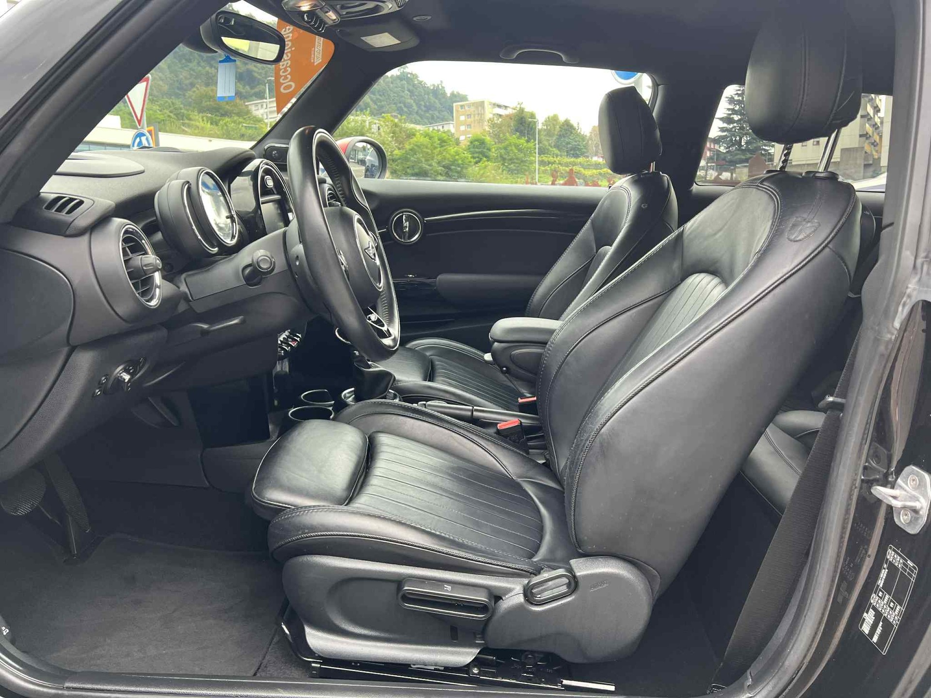MINI Cooper S Steptronic-image-10
