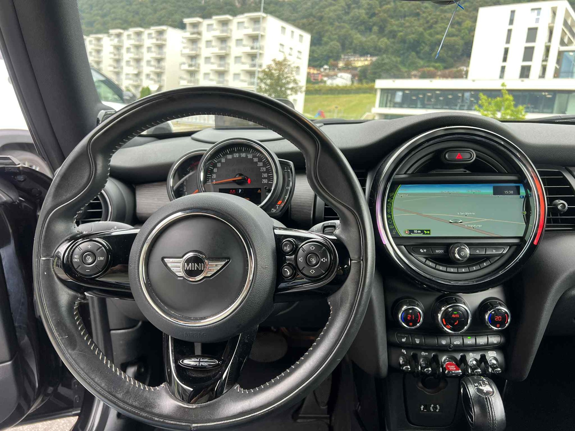 MINI Cooper S Steptronic-image-4