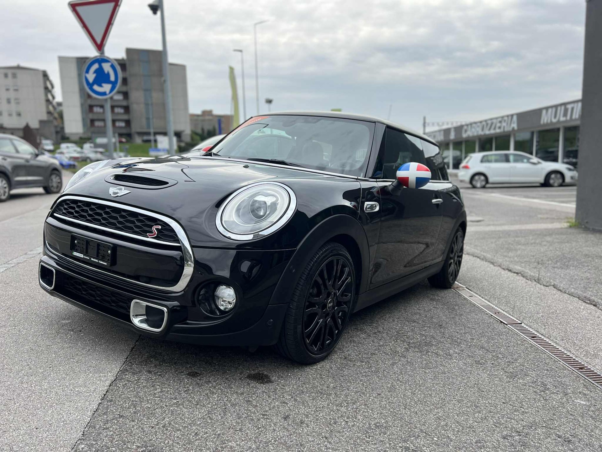 MINI Cooper S Steptronic-image-1