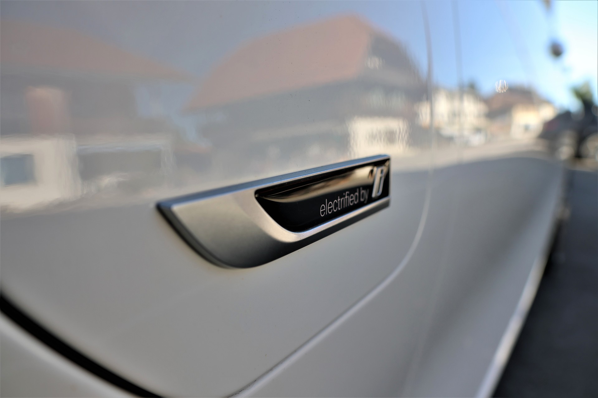 BMW 320e xDrive Touring M Sport Steptronic (CH) + 1500KG AHK-image-6
