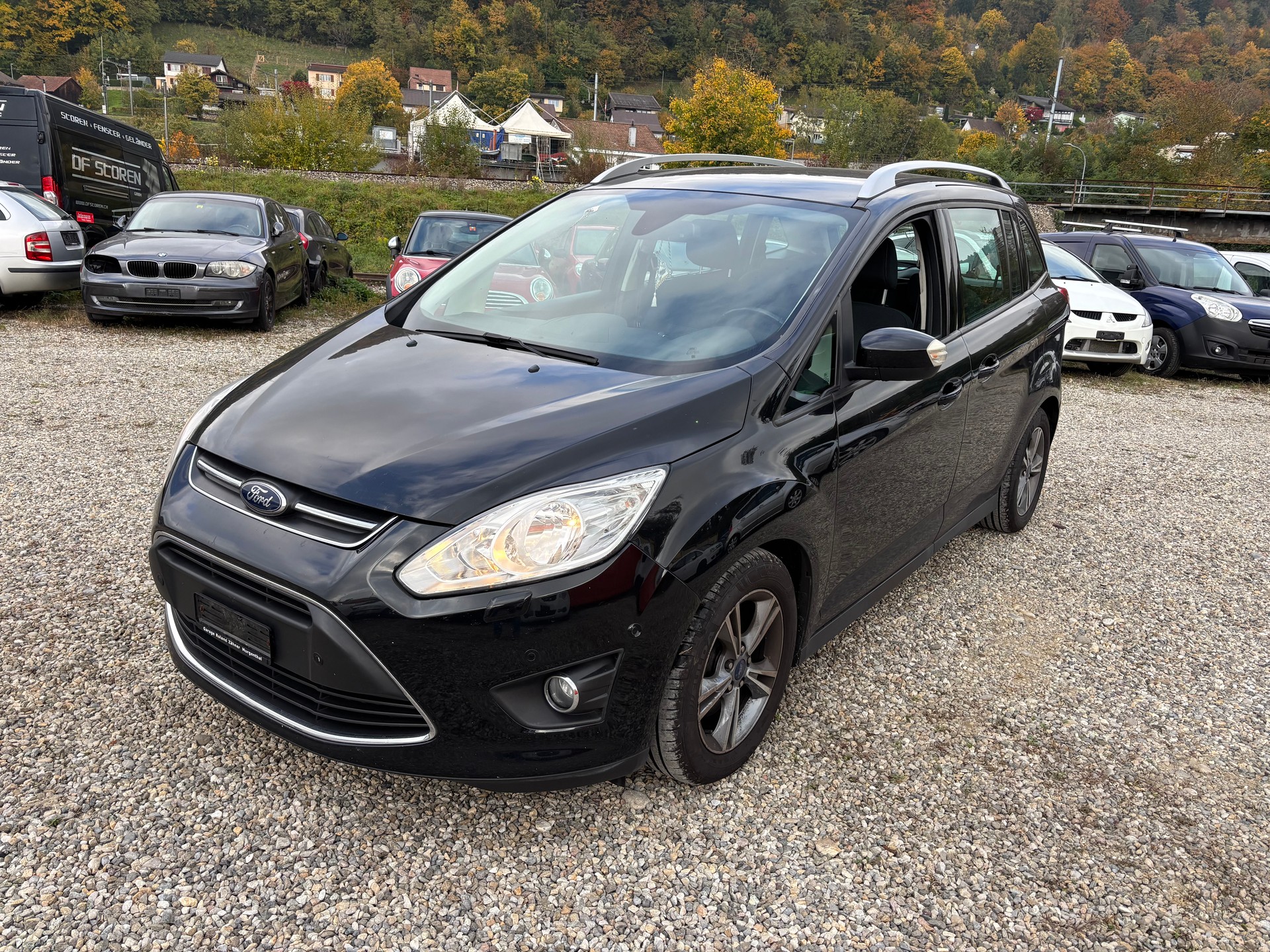 FORD Grand C-MAX-image-1