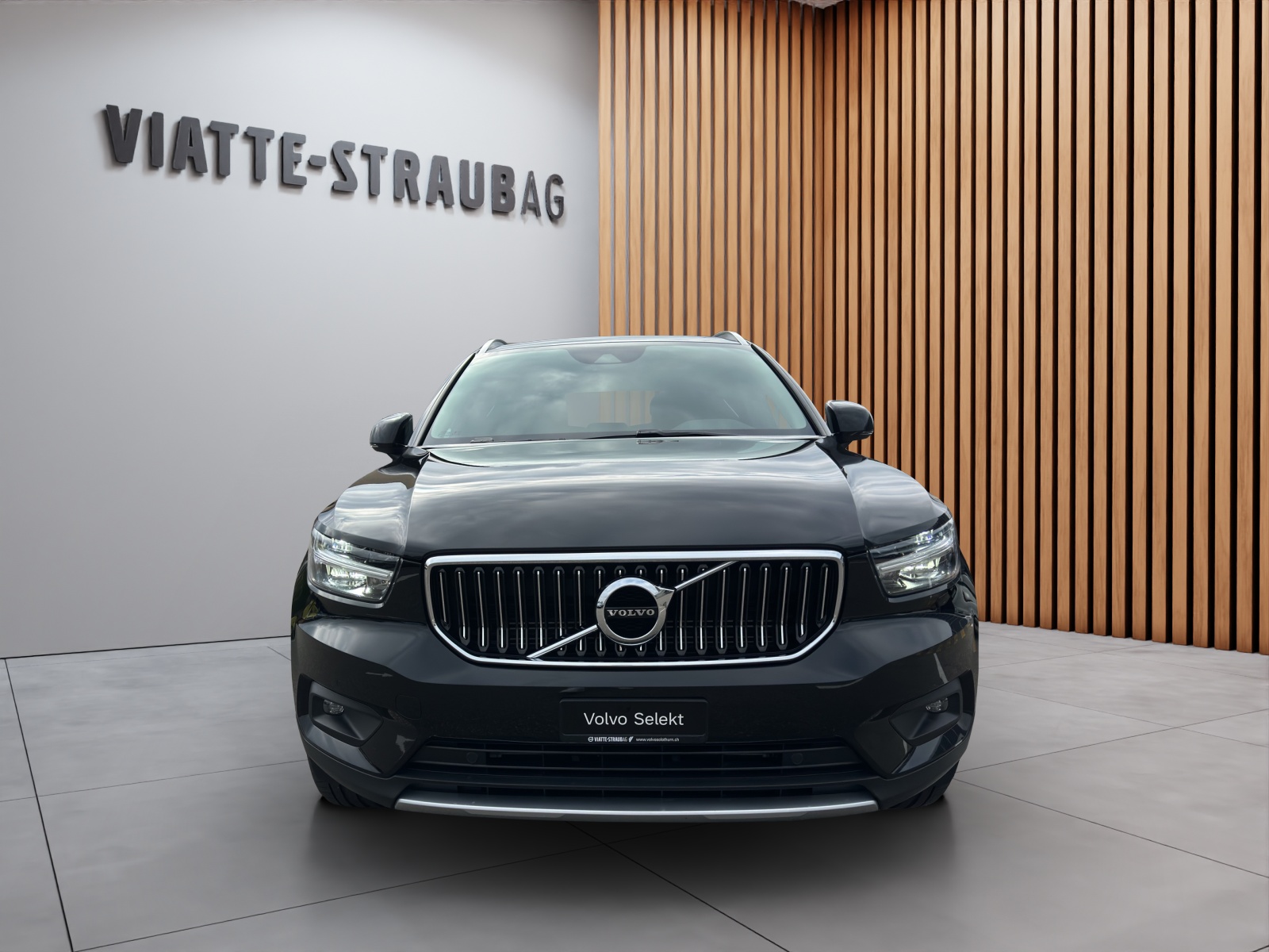 VOLVO XC40 1.5 T5 PiH Inscription-image-2