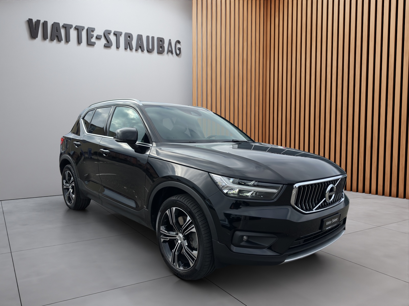 VOLVO XC40 1.5 T5 PiH Inscription-image-7