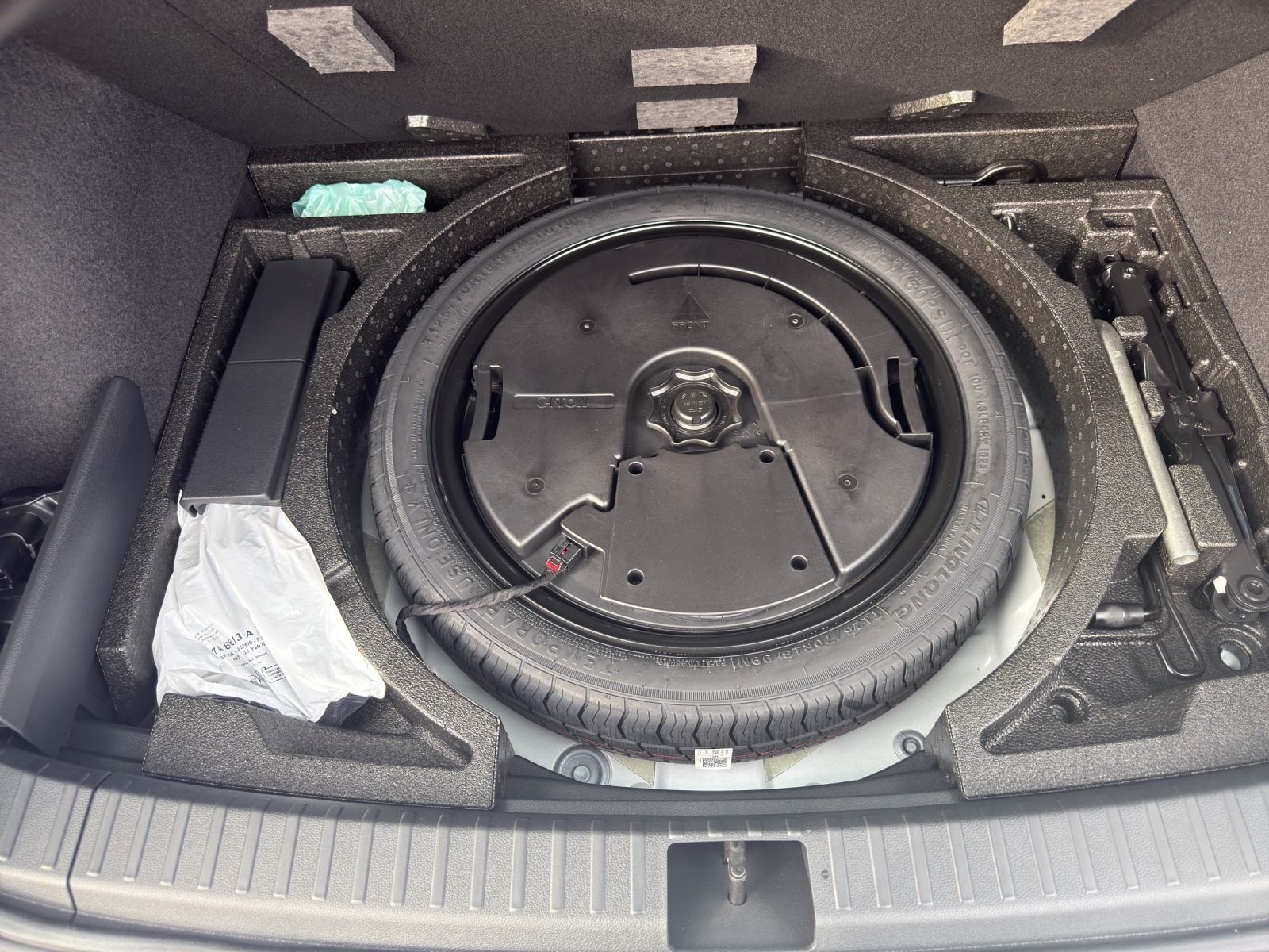 SKODA Karoq 2.0 TDI CR Sport Line 4x4 DSG-image-13
