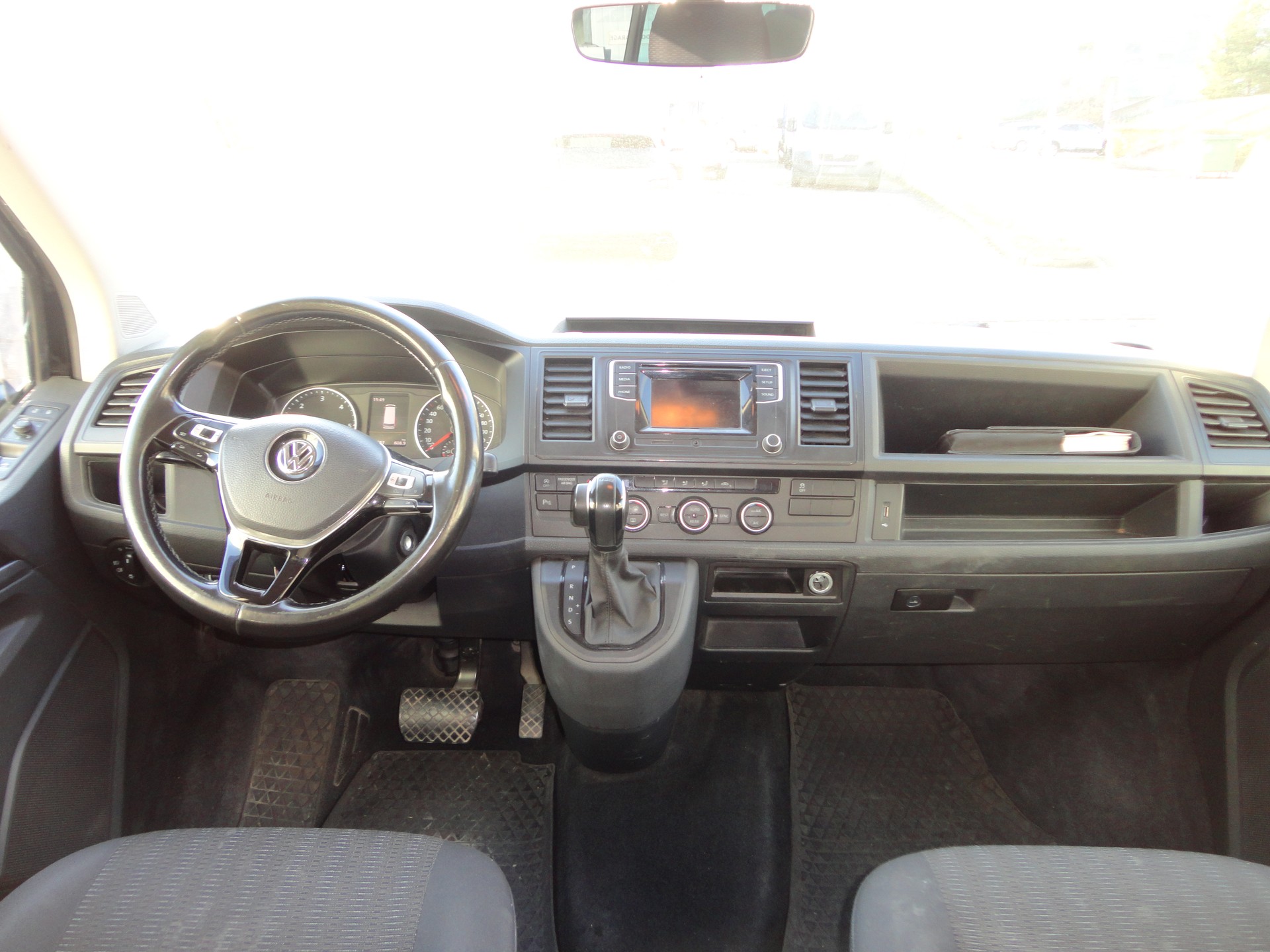 VW T6 2.0 TDI 4Motion DSG-image-12