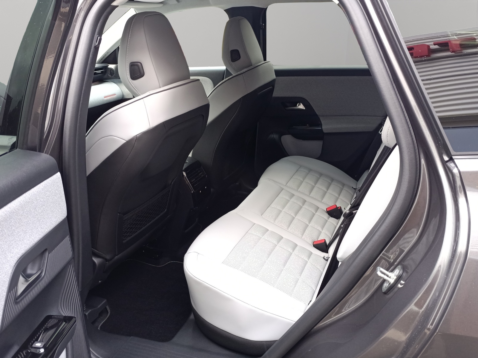 CITROEN E-C5 Aircross 73 kWh Max-image-4