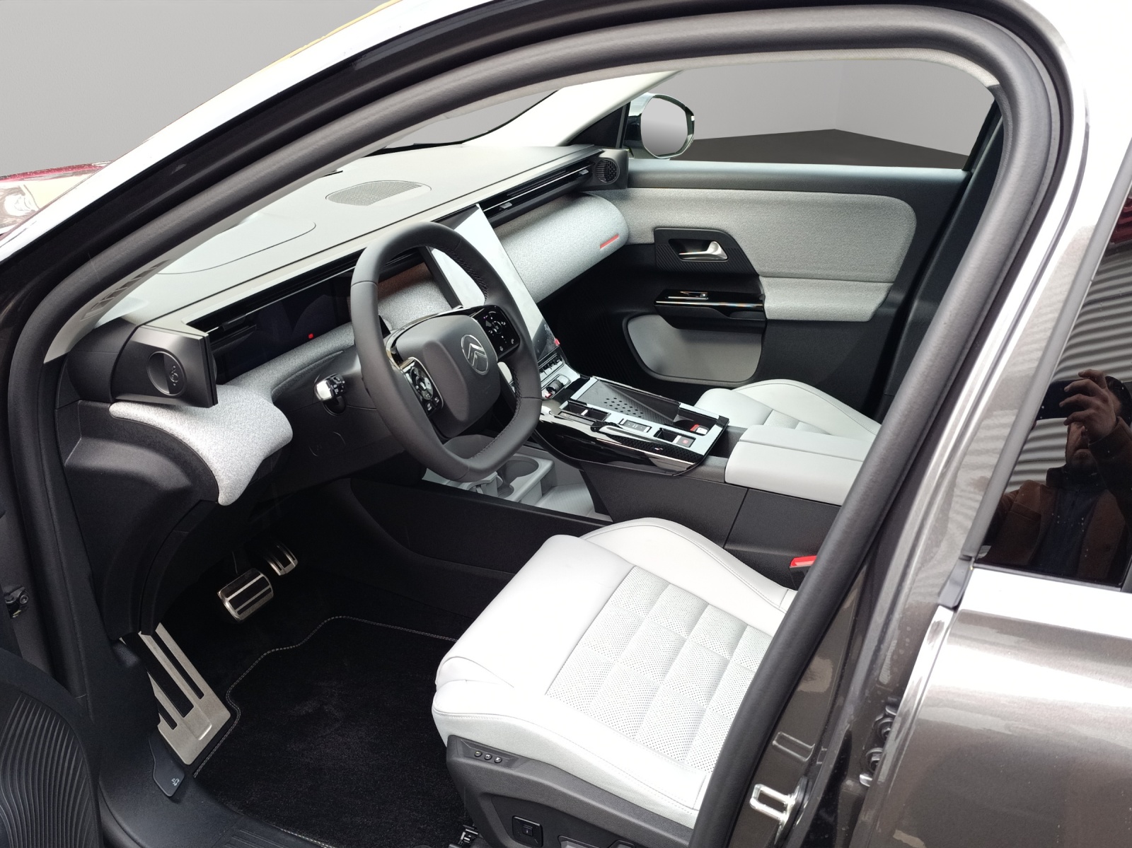CITROEN E-C5 Aircross 73 kWh Max-image-3