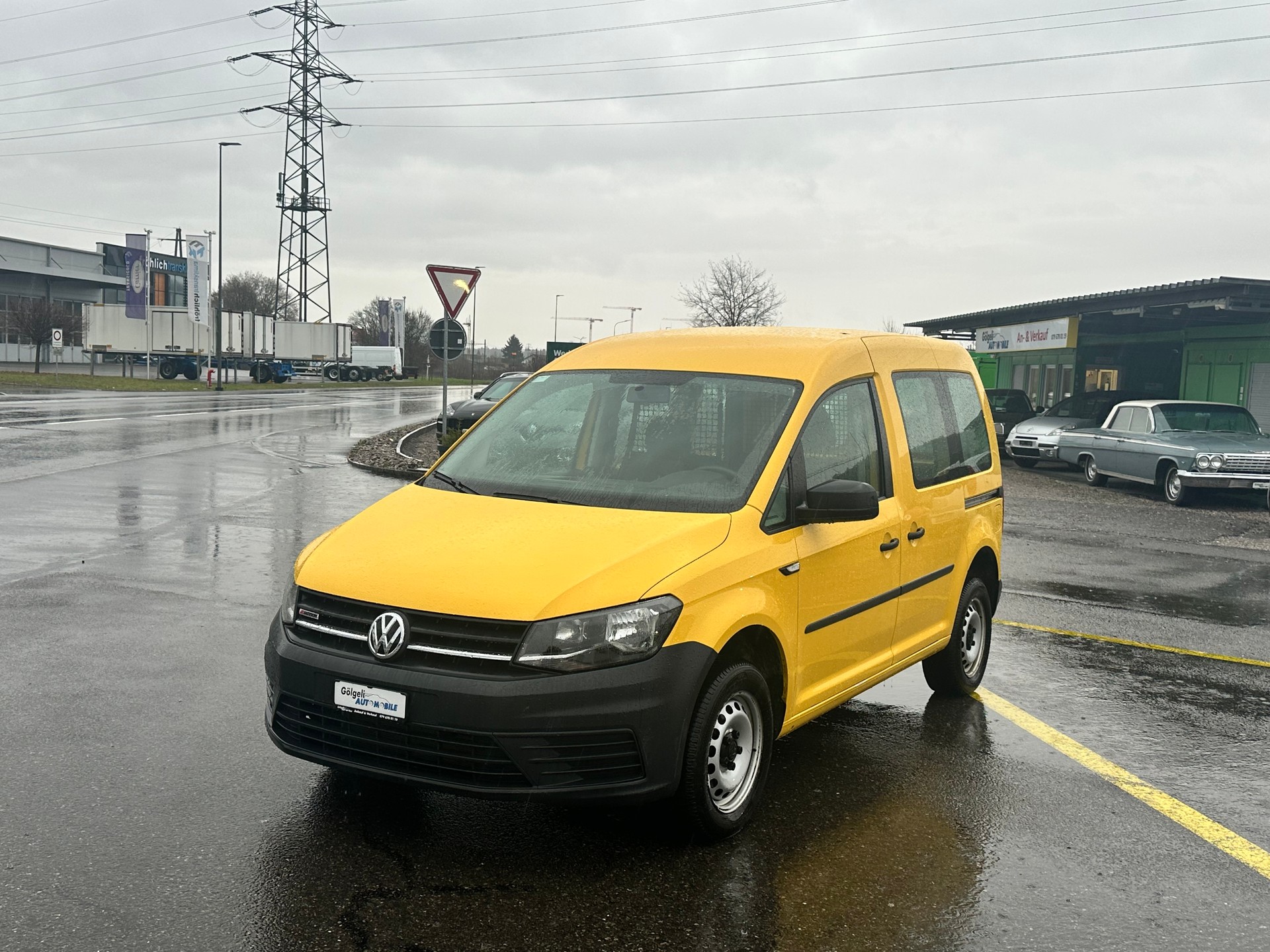 VW Caddy 2.0TDI 4Motion BlueMotion Technology-image-3