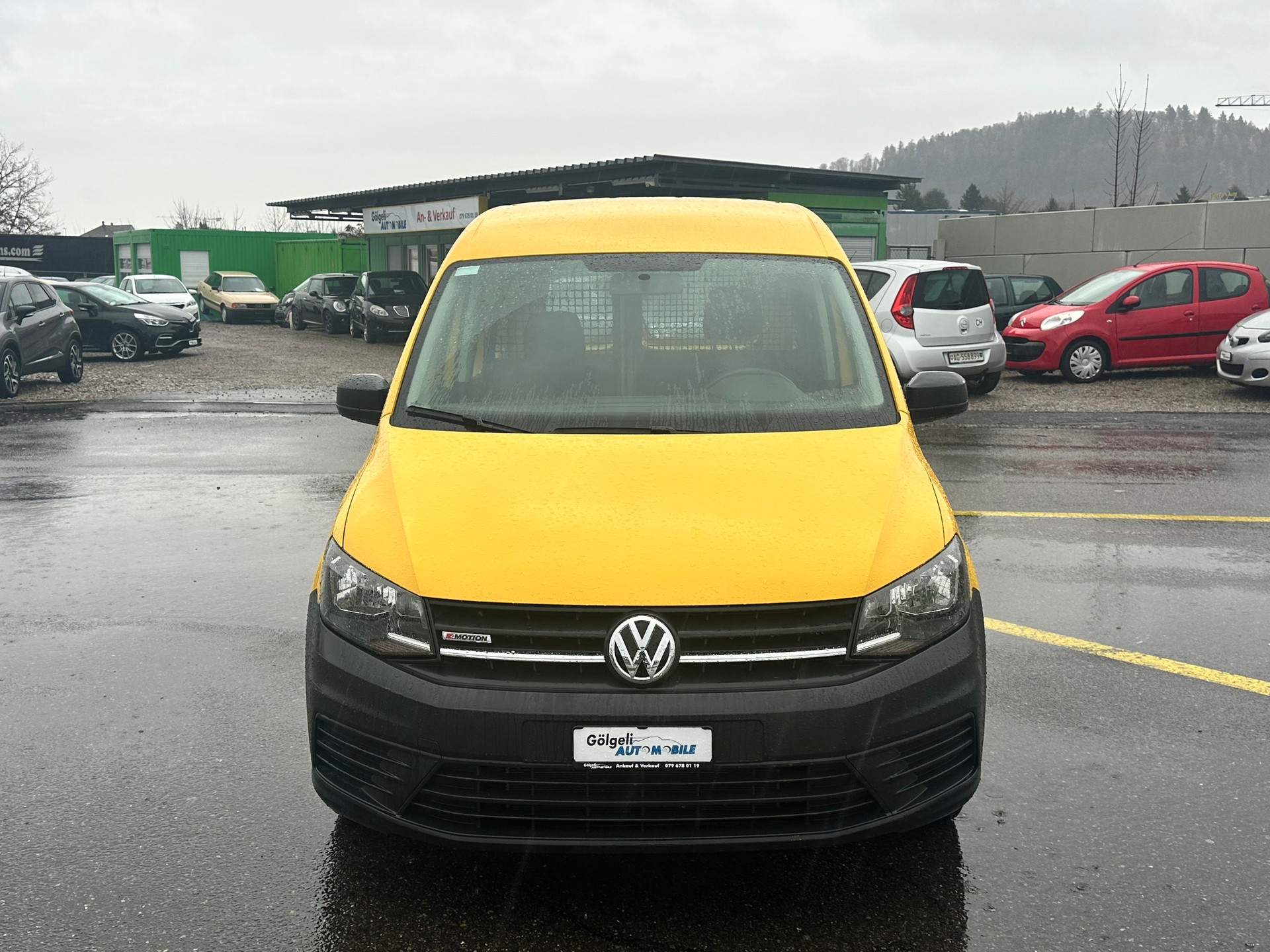 VW Caddy 2.0TDI 4Motion BlueMotion Technology-image-2