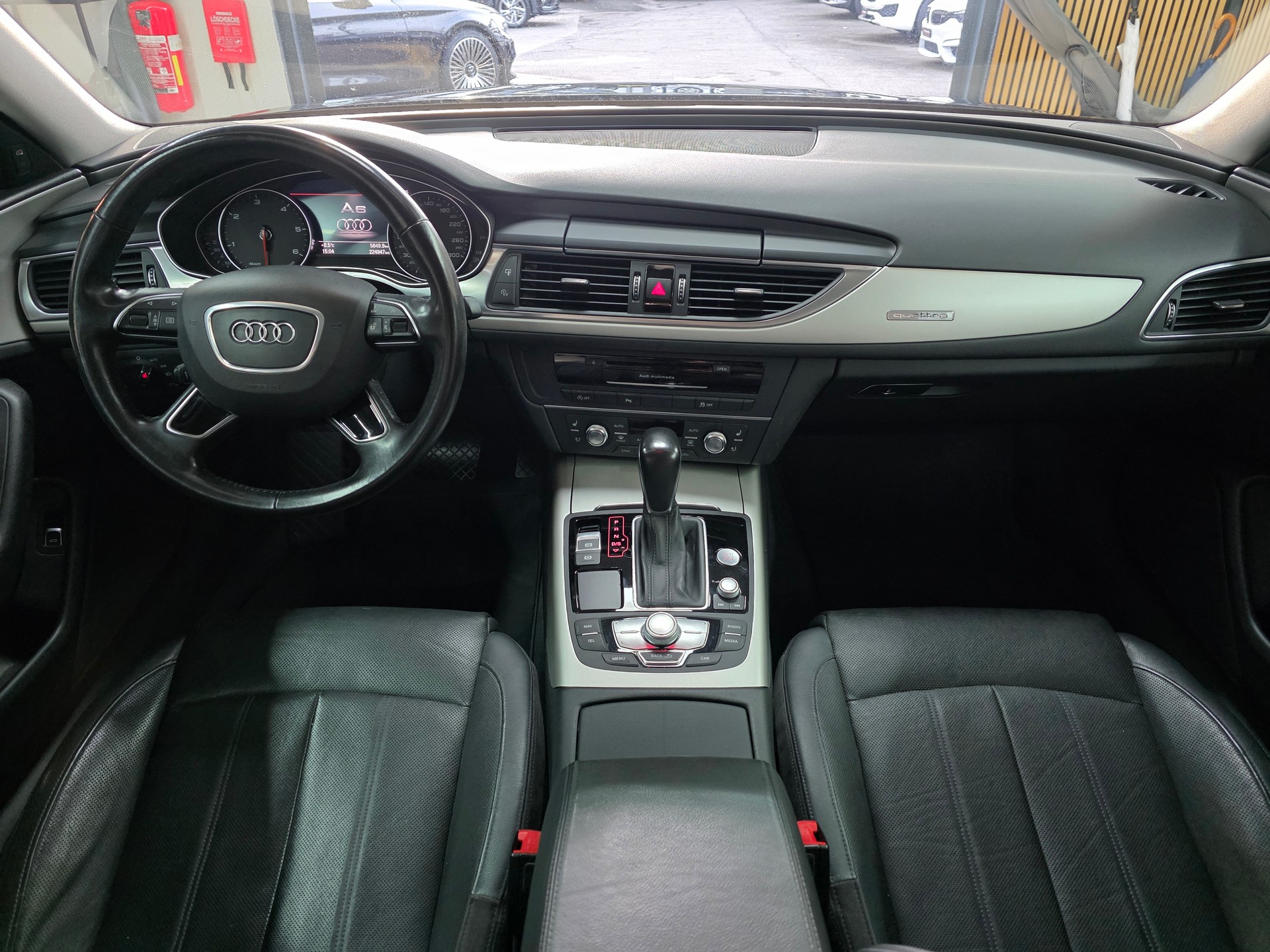 AUDI A6 Avant 3.0 TDI V6 quattro S-tronic Facelift-image-11