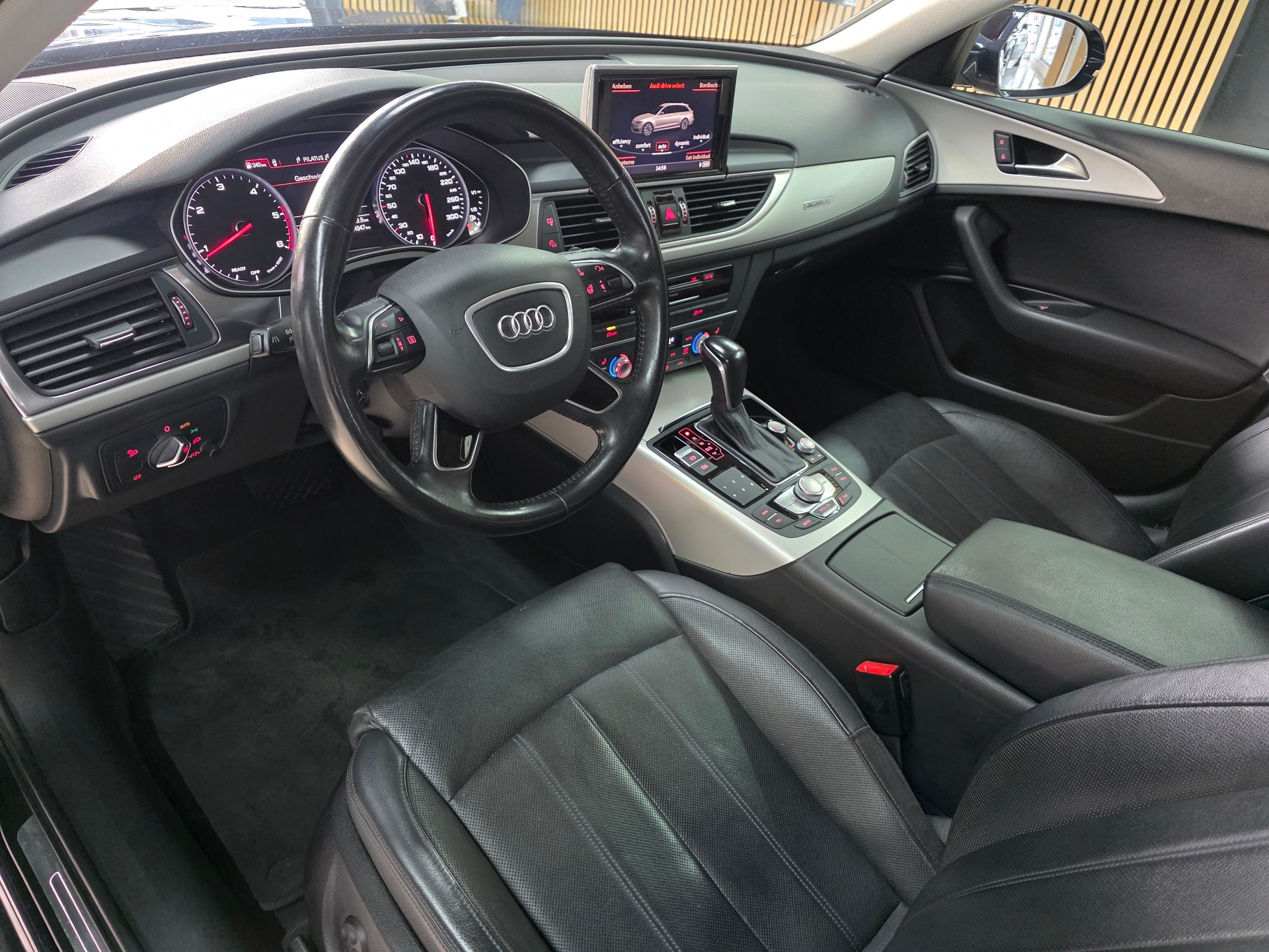 AUDI A6 Avant 3.0 TDI V6 quattro S-tronic Facelift-image-7