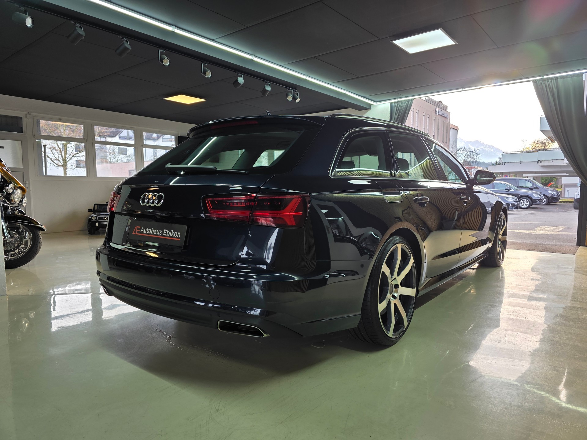AUDI A6 Avant 3.0 TDI V6 quattro S-tronic Facelift-image-6