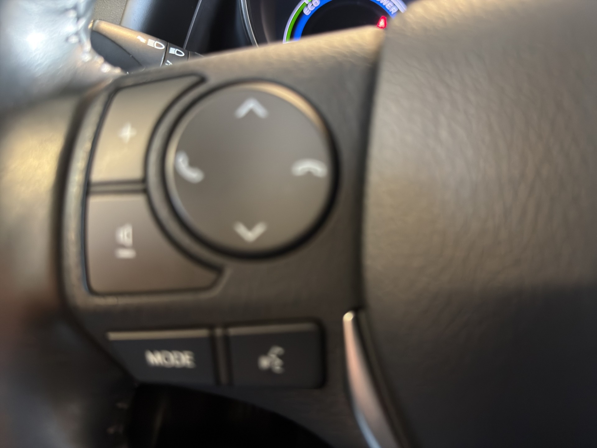 TOYOTA Auris 1.8 HSD Limited e-CVT*TOP ZUSTAND*TOP AUSSTATTUNG*-image-16