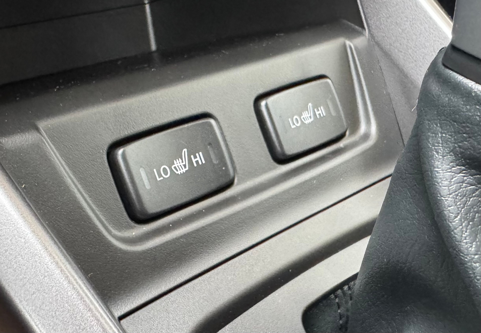 SUZUKI Vitara 1.4 Boosterjet Compact Top 4x4 Hybrid-image-17
