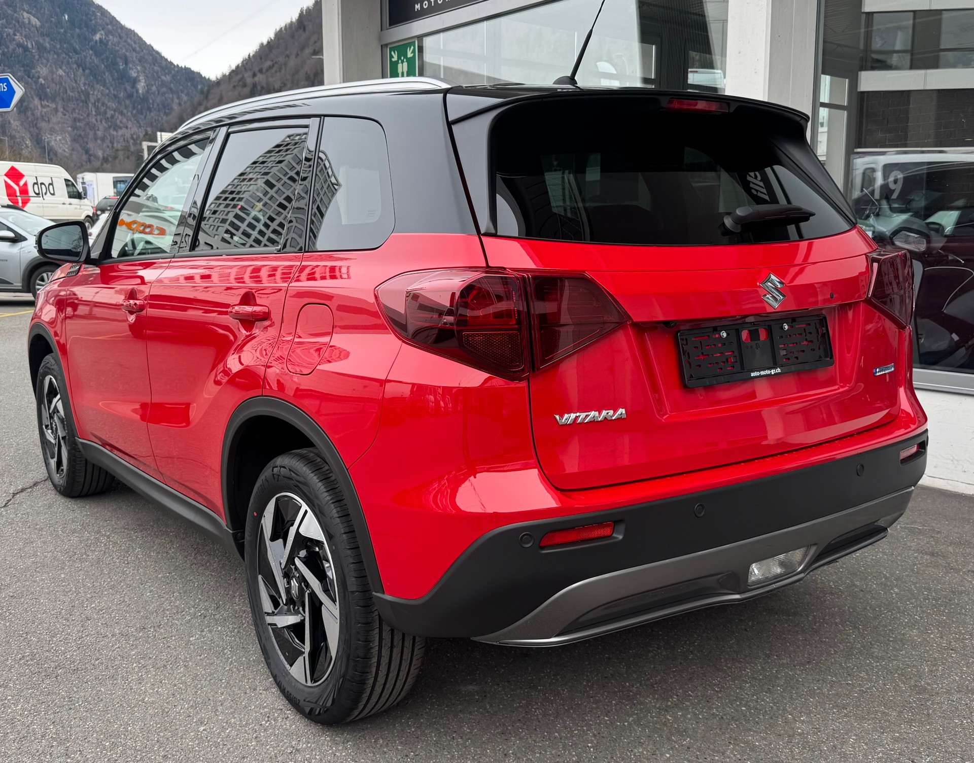 SUZUKI Vitara 1.4 Boosterjet Compact Top 4x4 Hybrid-image-3