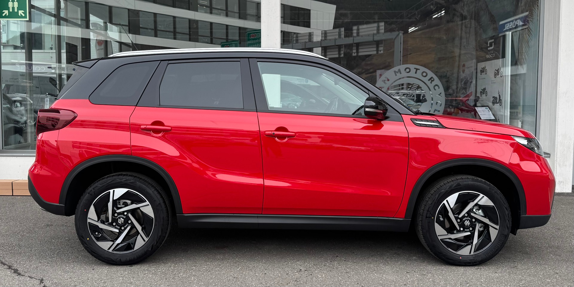SUZUKI Vitara 1.4 Boosterjet Compact Top 4x4 Hybrid-image-1