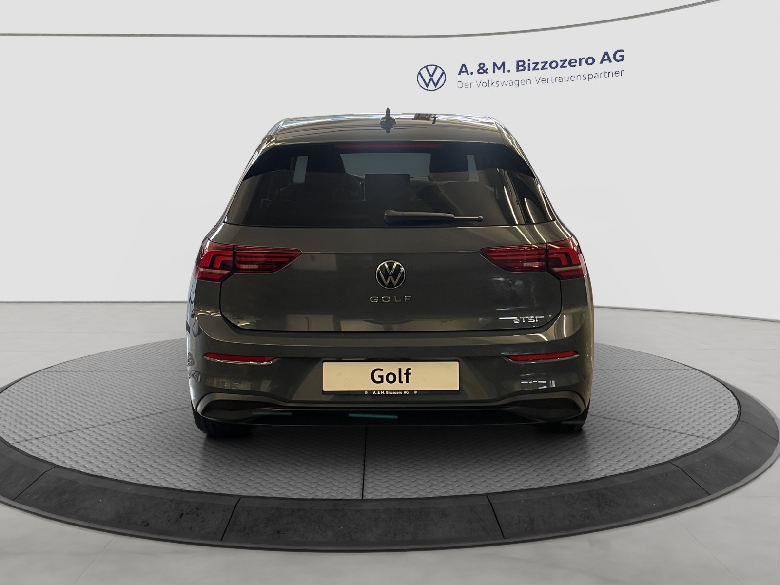 VW Golf 1.5 e TSI mHEV United DSG-image-3