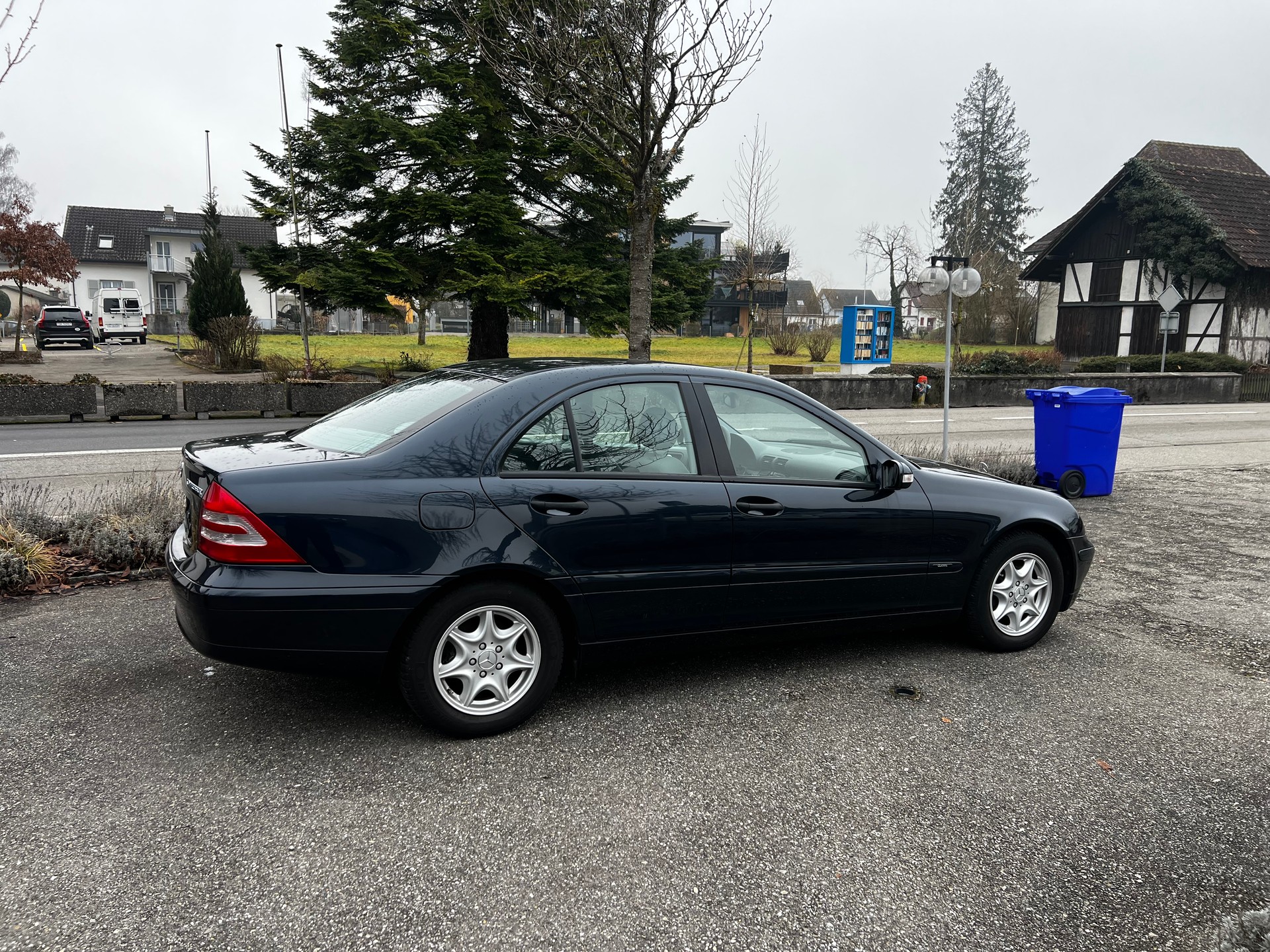 MERCEDES-BENZ C 180 Kompressor Elégance-image-4