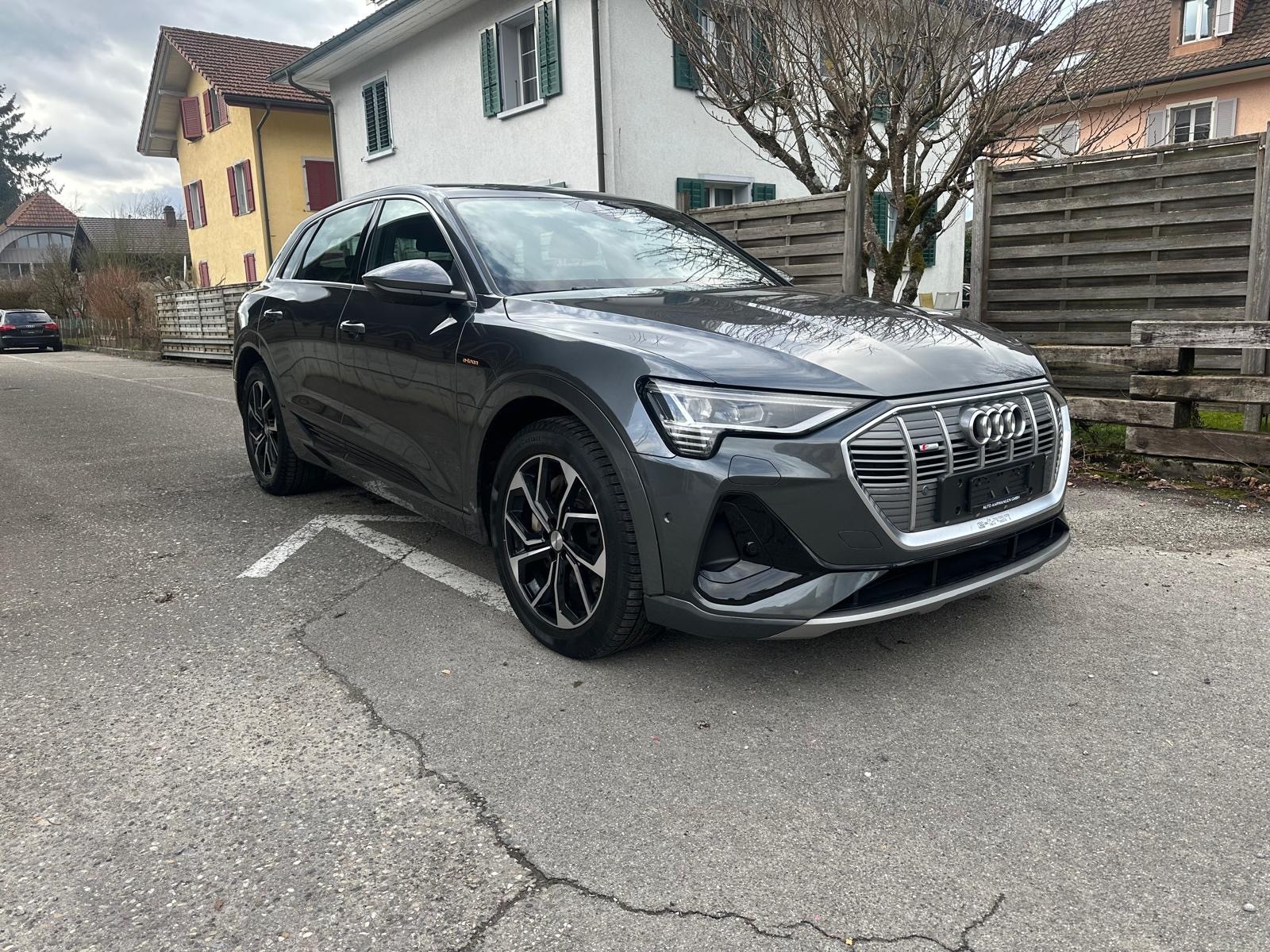 AUDI e-tron 50 S Line quattro-image-0