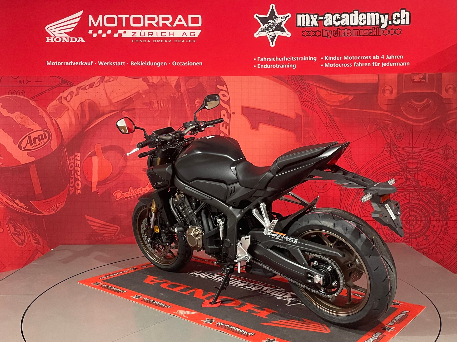 HONDA CB650R E-Clutch**Modell 2026**Neufahrzeug***Matte Gunpowder Black Metallic*-image-5