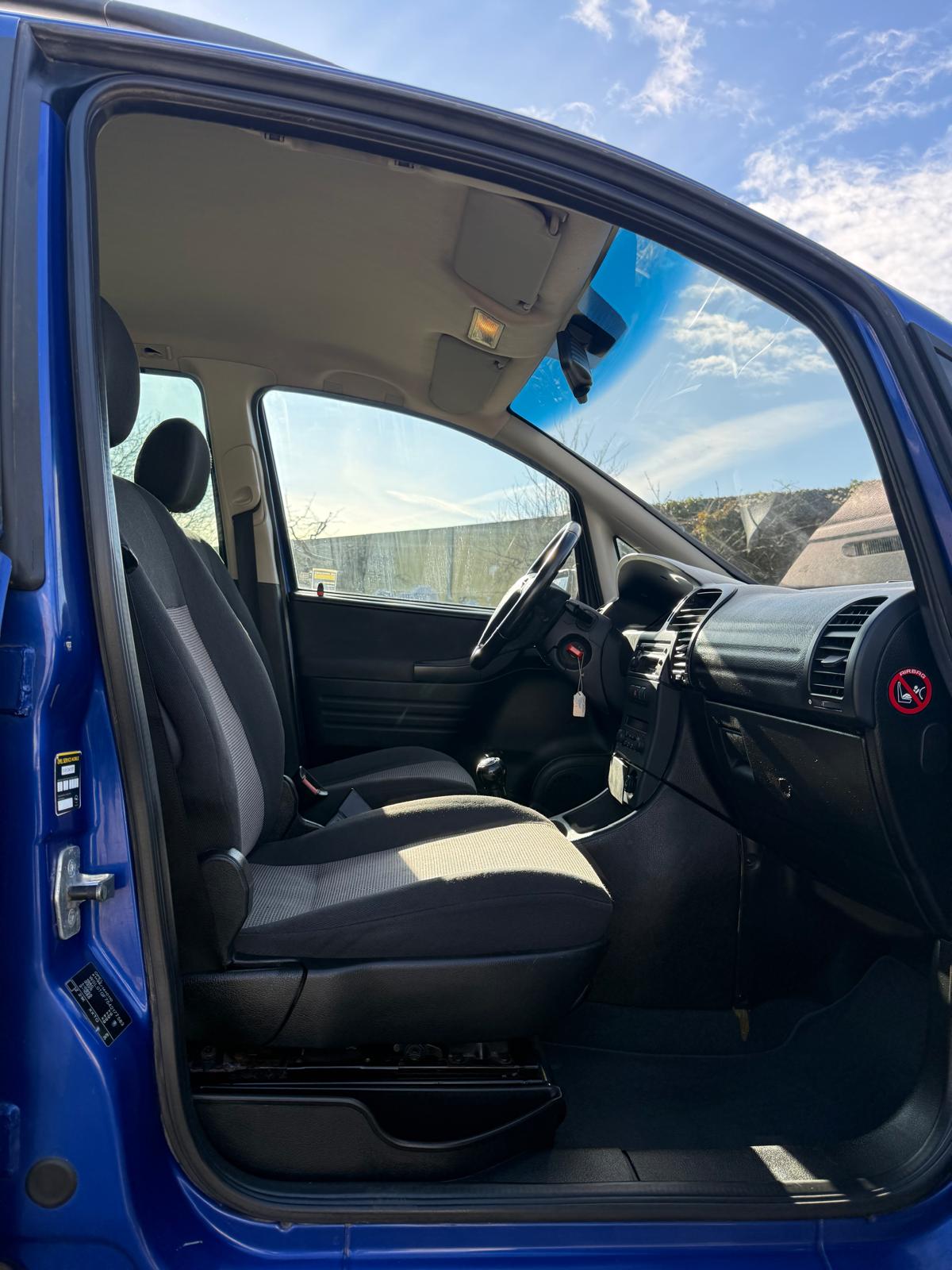 OPEL Zafira 1.8i 16V Club-image-6