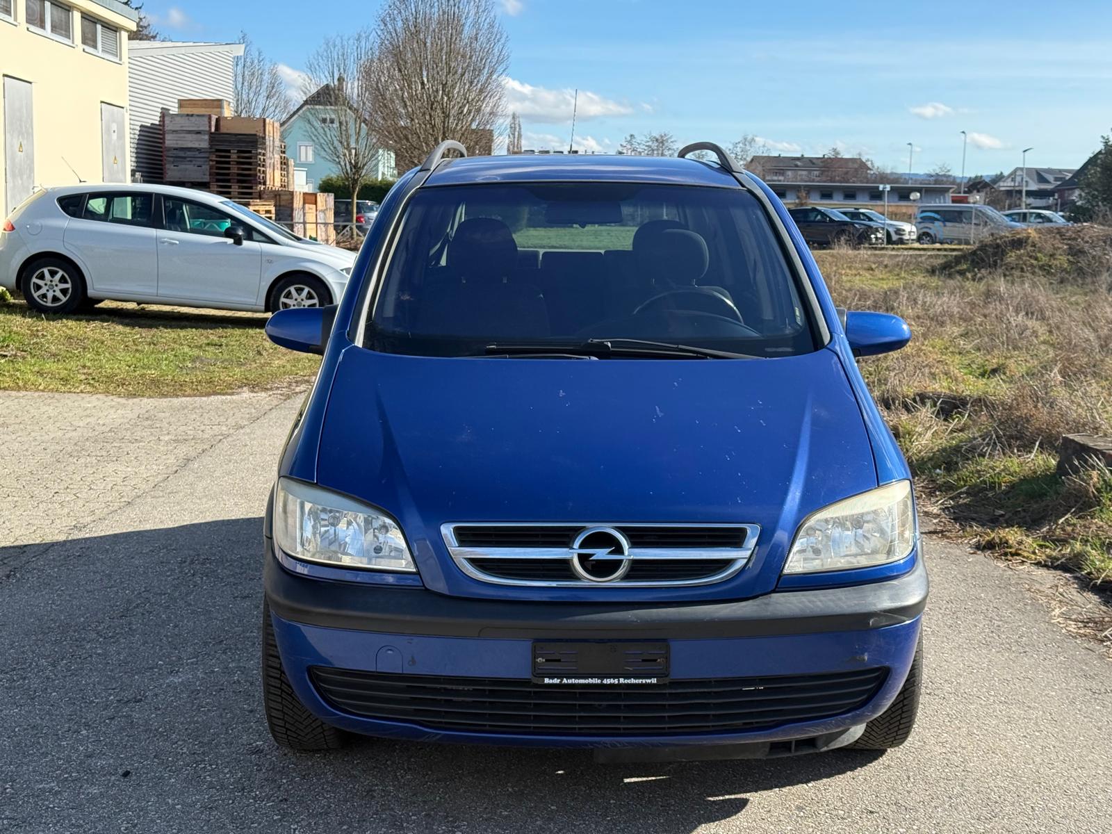 OPEL Zafira 1.8i 16V Club-image-2