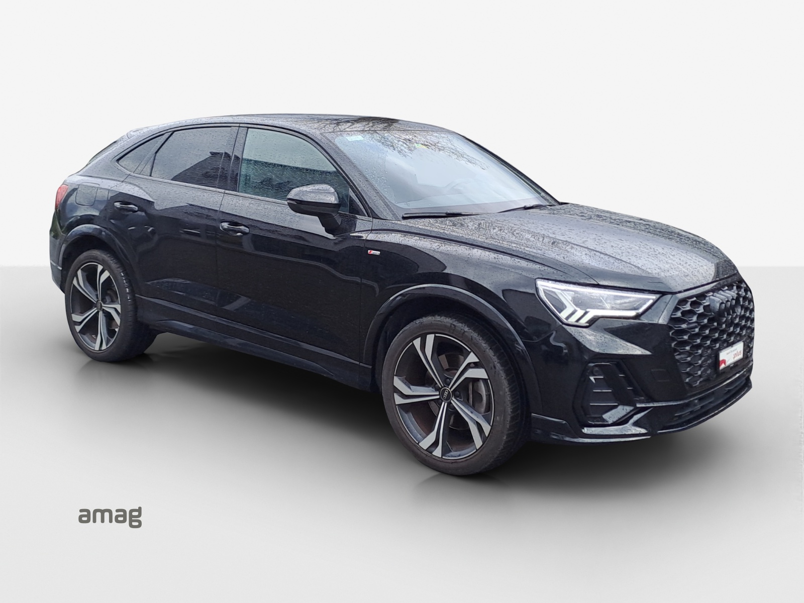 AUDI Q3 Sportback 40 TFSI S line quattro S-tronic-image-5