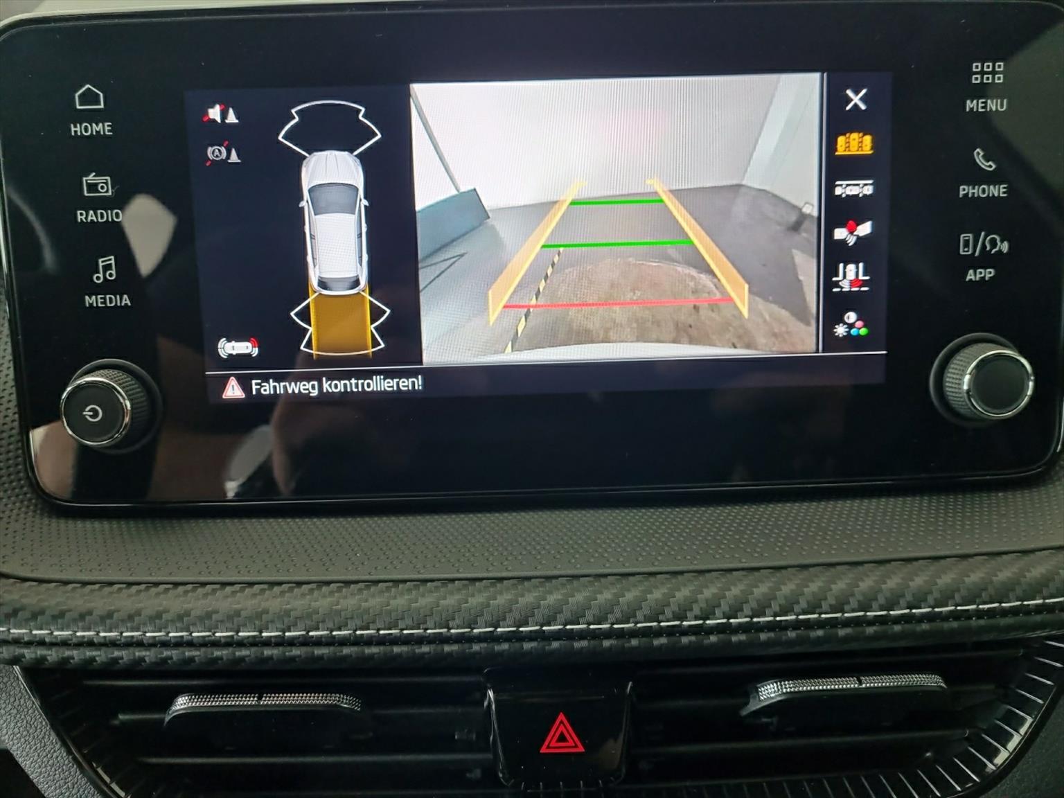SKODA Fabia 1.0 TSI Monte Carlo DSG *5Jahre Werksgaranti-image-11