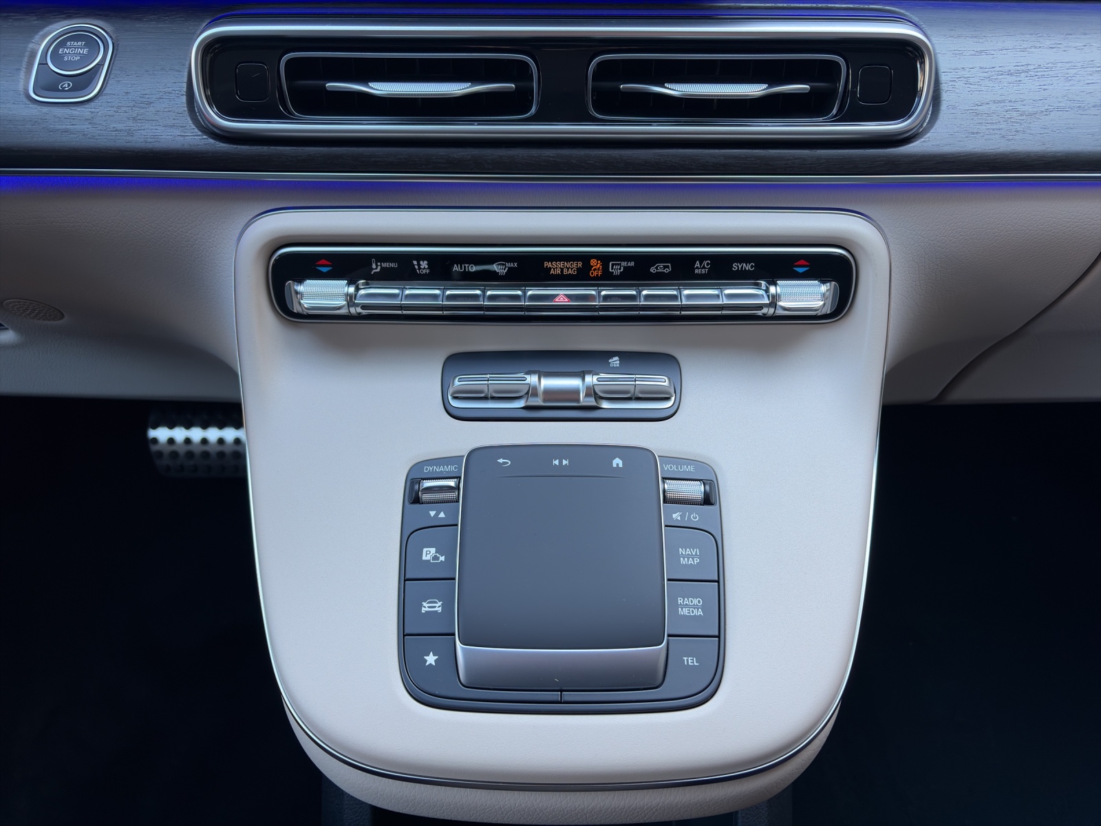 MERCEDES-BENZ Marco Polo 250 d 4M Automat-image-12