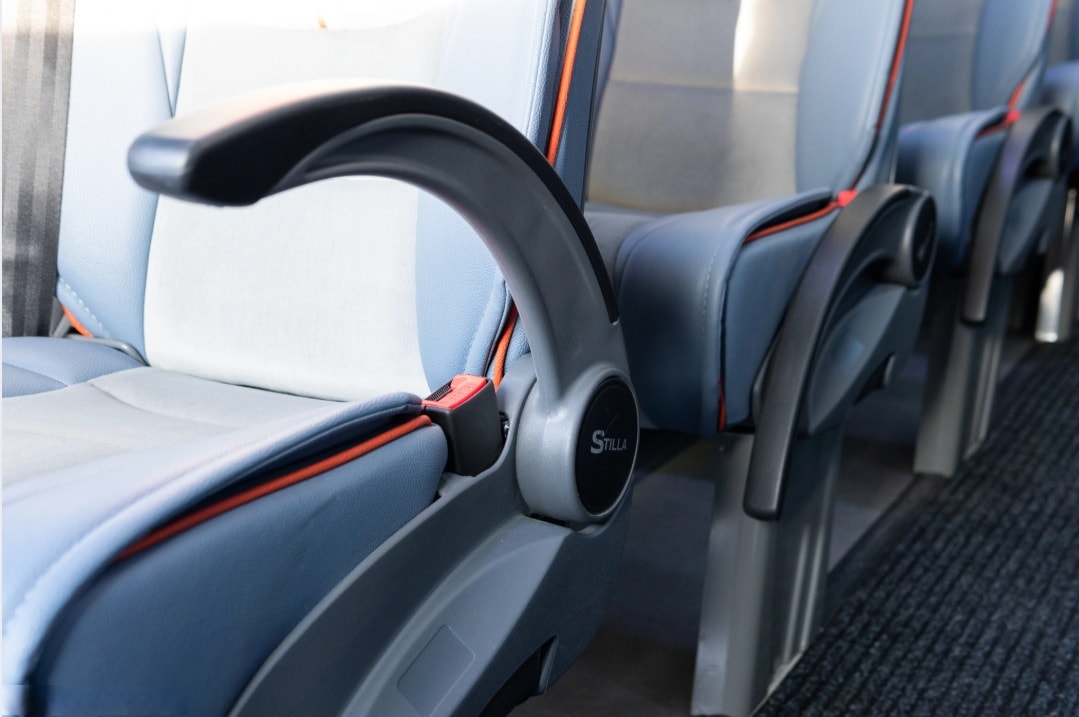 IVECO 50 C 18H A8 V 24-Sitzer-image-12