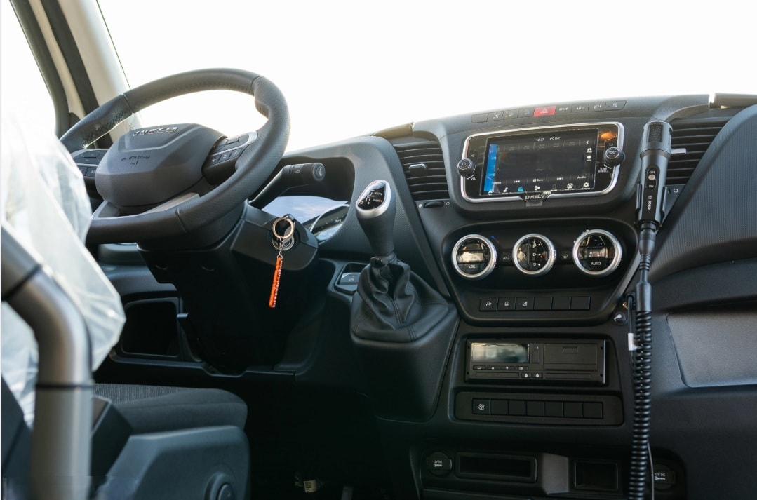 IVECO 50 C 18H A8 V 24-Sitzer-image-24