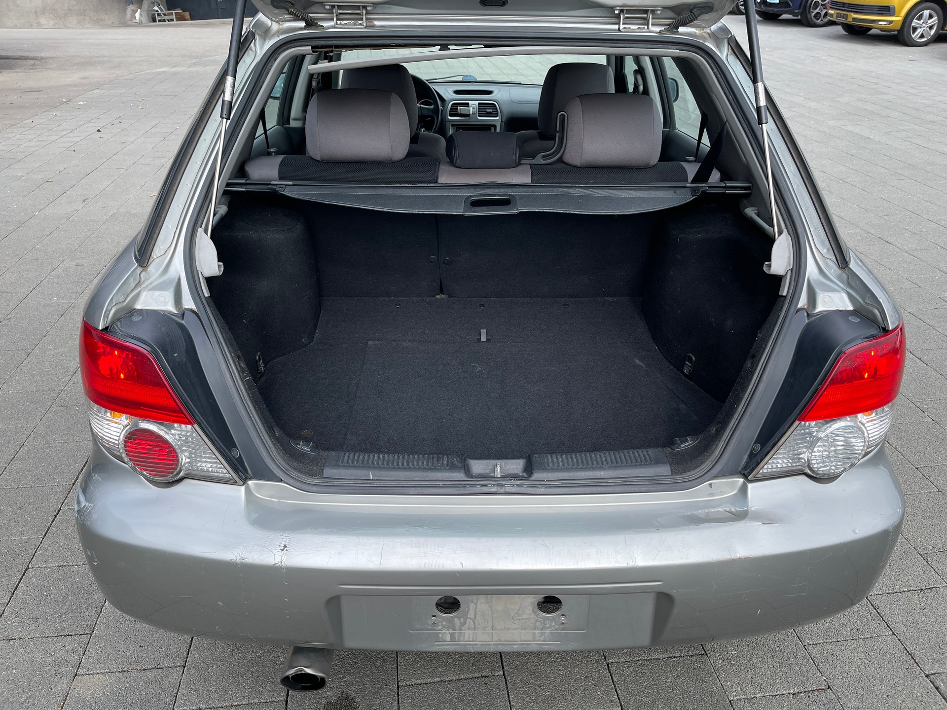 SUBARU Impreza 2.0R-image-12