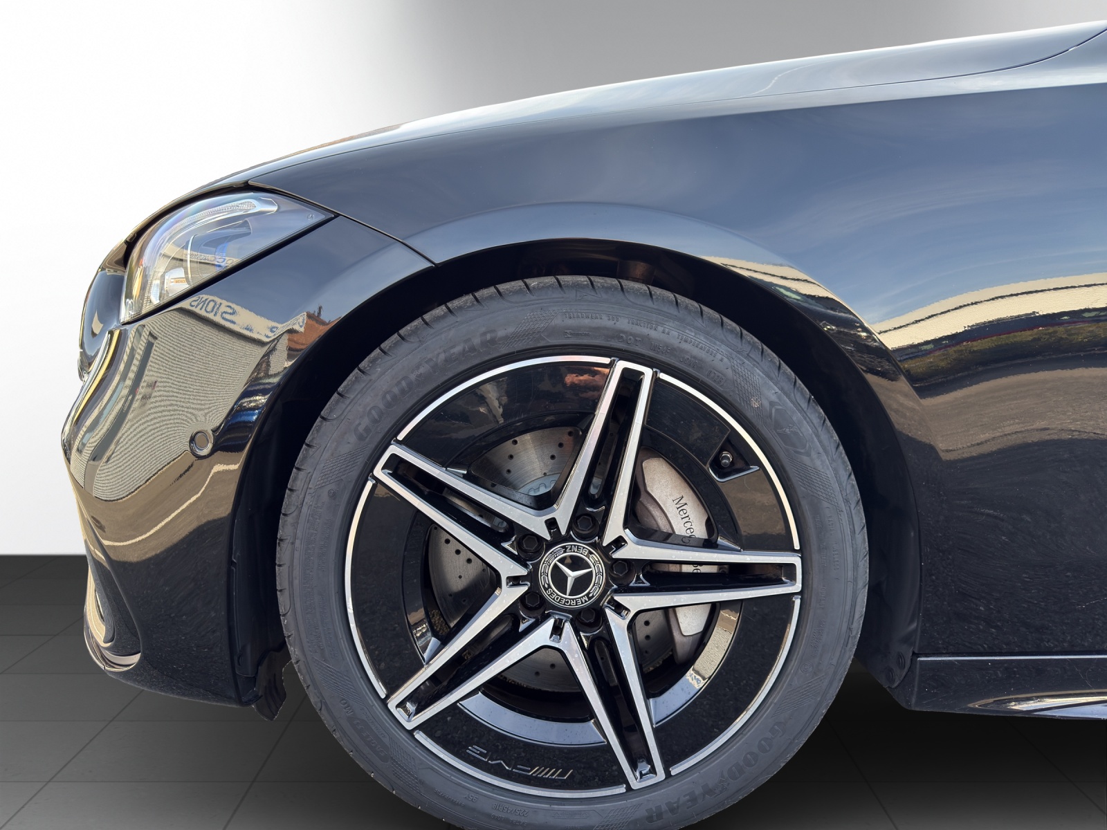 Image MERCEDES-BENZ C-200 C 200 T 4Matic AMG Line