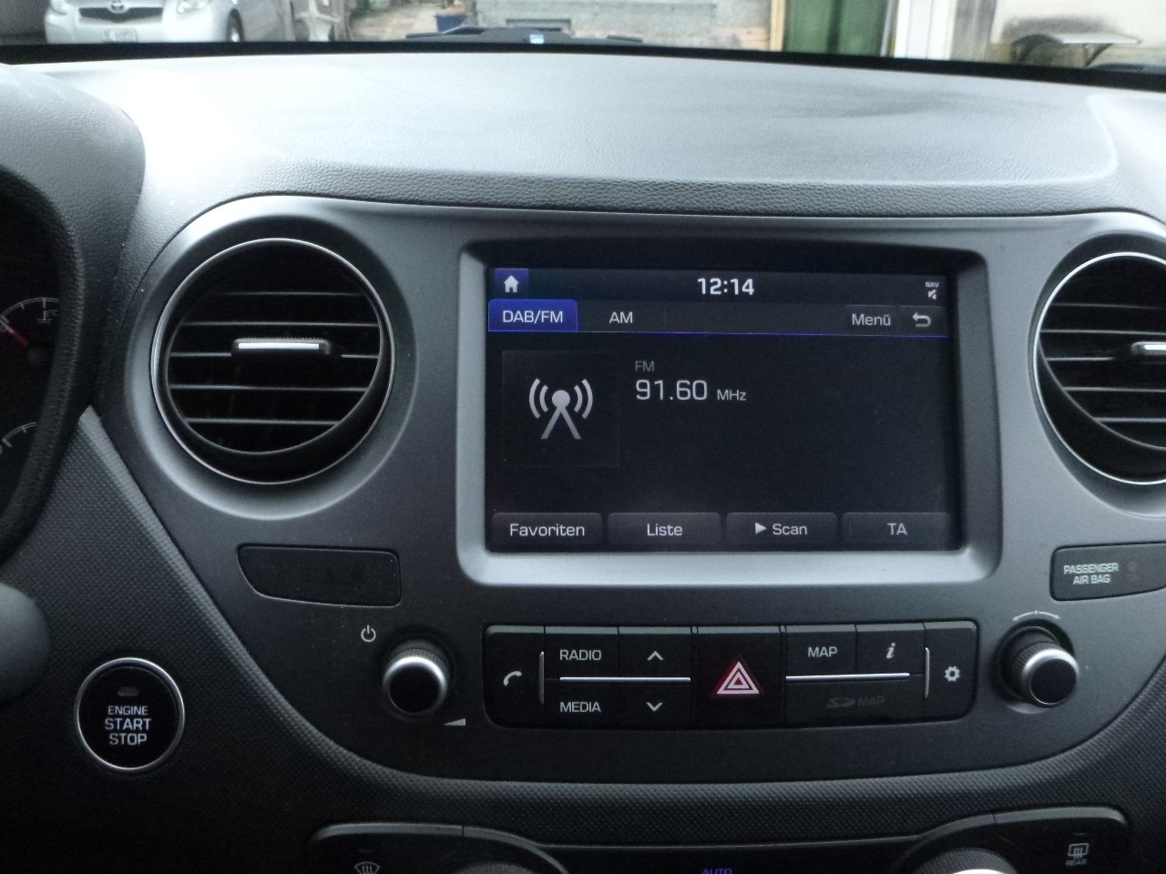 HYUNDAI i10 1.2 Vertex-image-19