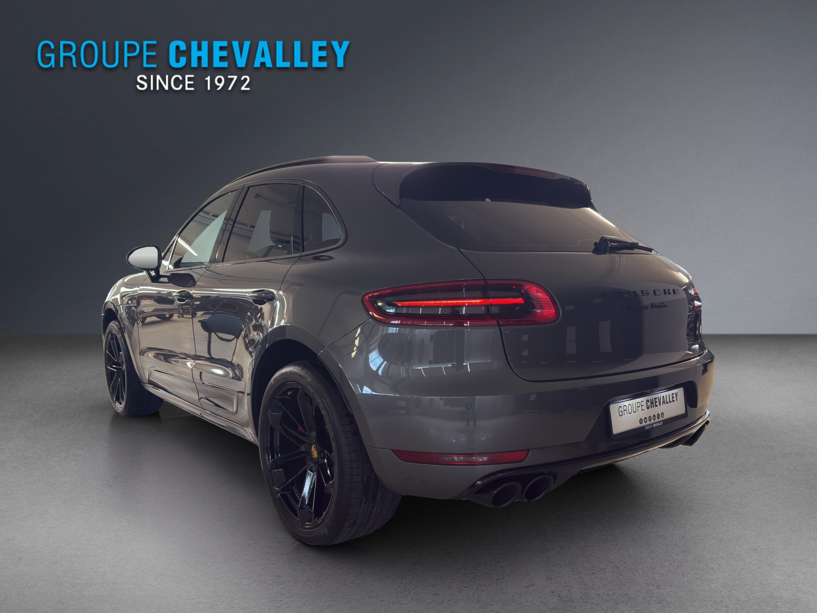 PORSCHE Macan Turbo-image-3