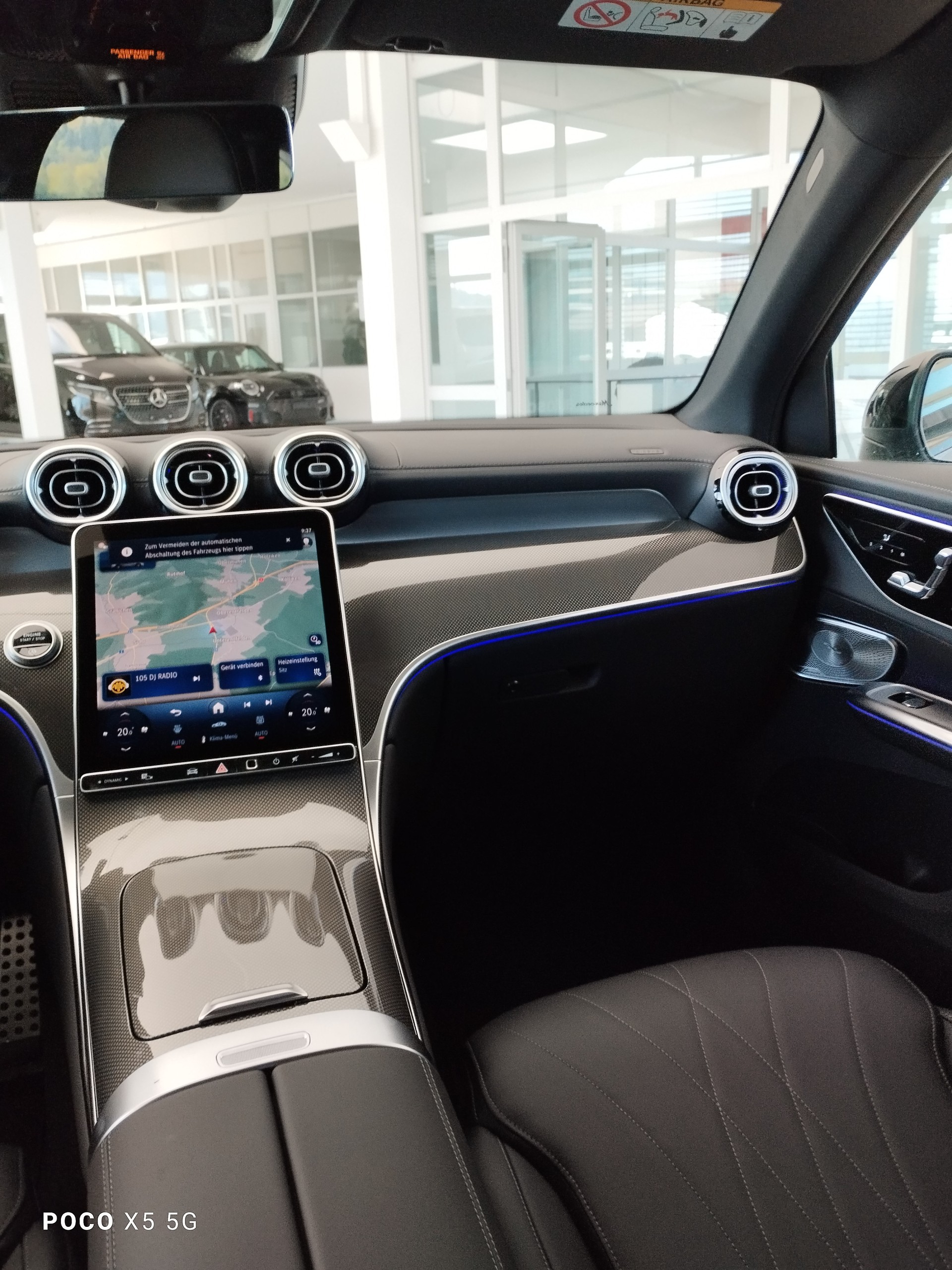 MERCEDES-BENZ GLC 300 4Matic-image-11