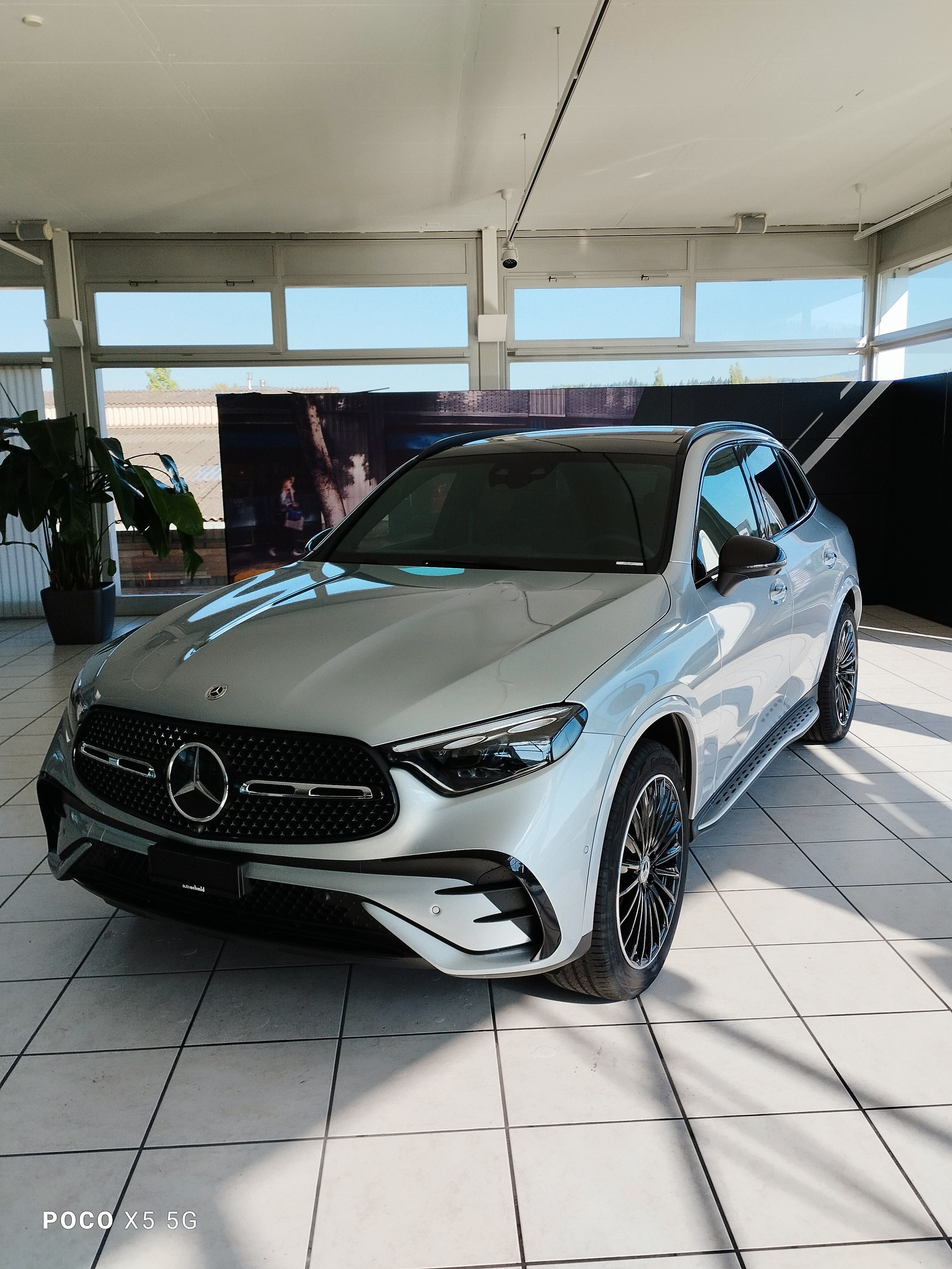 MERCEDES-BENZ GLC 300 4Matic-image-2