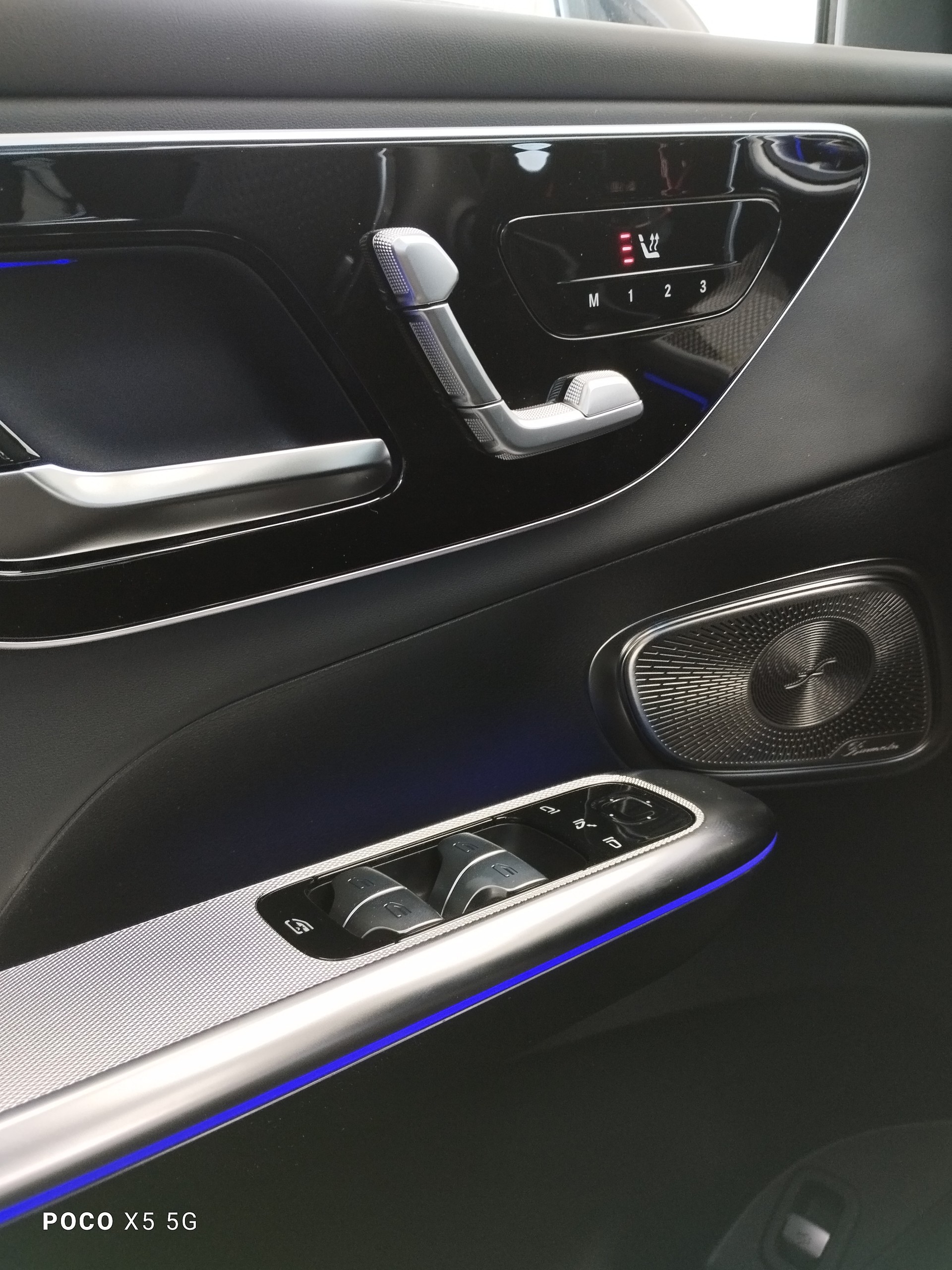 MERCEDES-BENZ GLC 300 4Matic-image-6