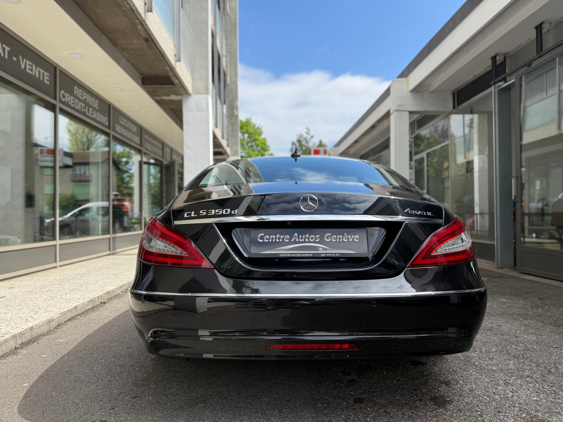 MERCEDES-BENZ CLS 350 d 4Matic 9G-Tronic-image-3