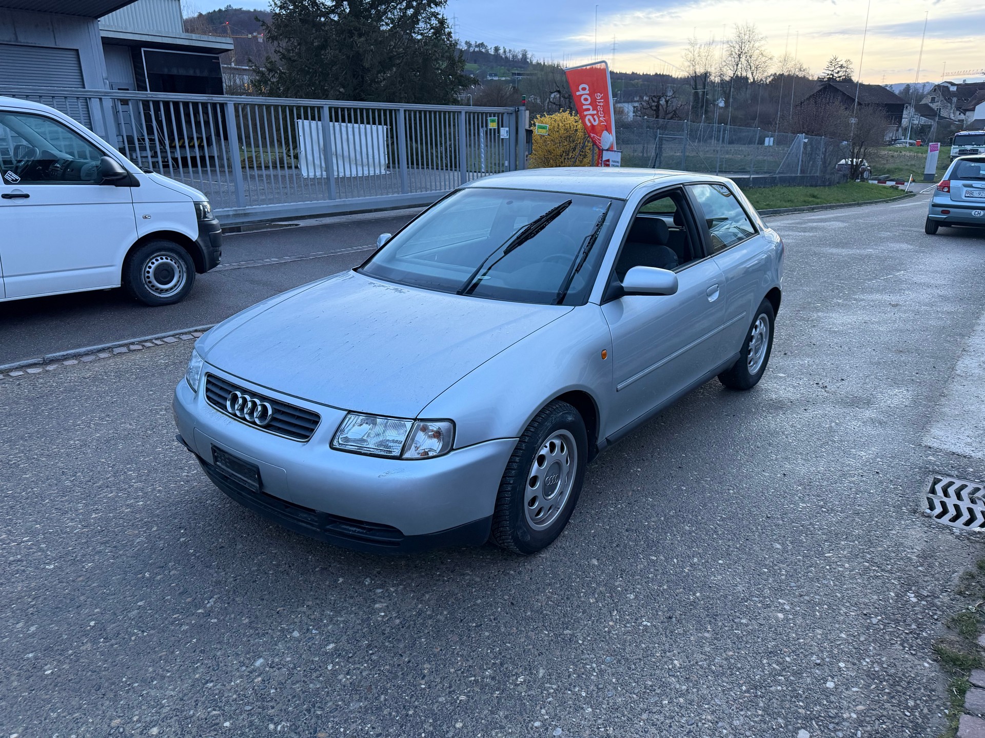AUDI A3 1.6 Ambiente-image-0