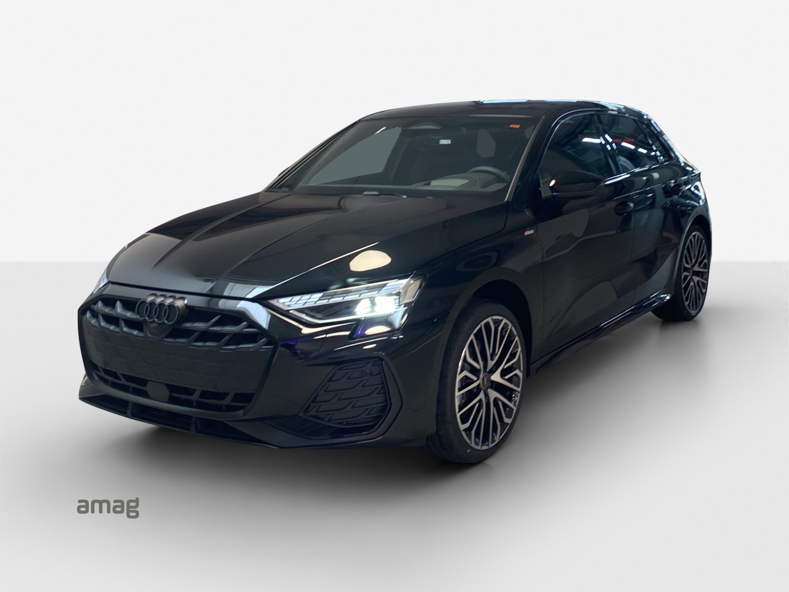 AUDI A3 Sportback TFSI 110 kW S line Attraction S tronic-image-0